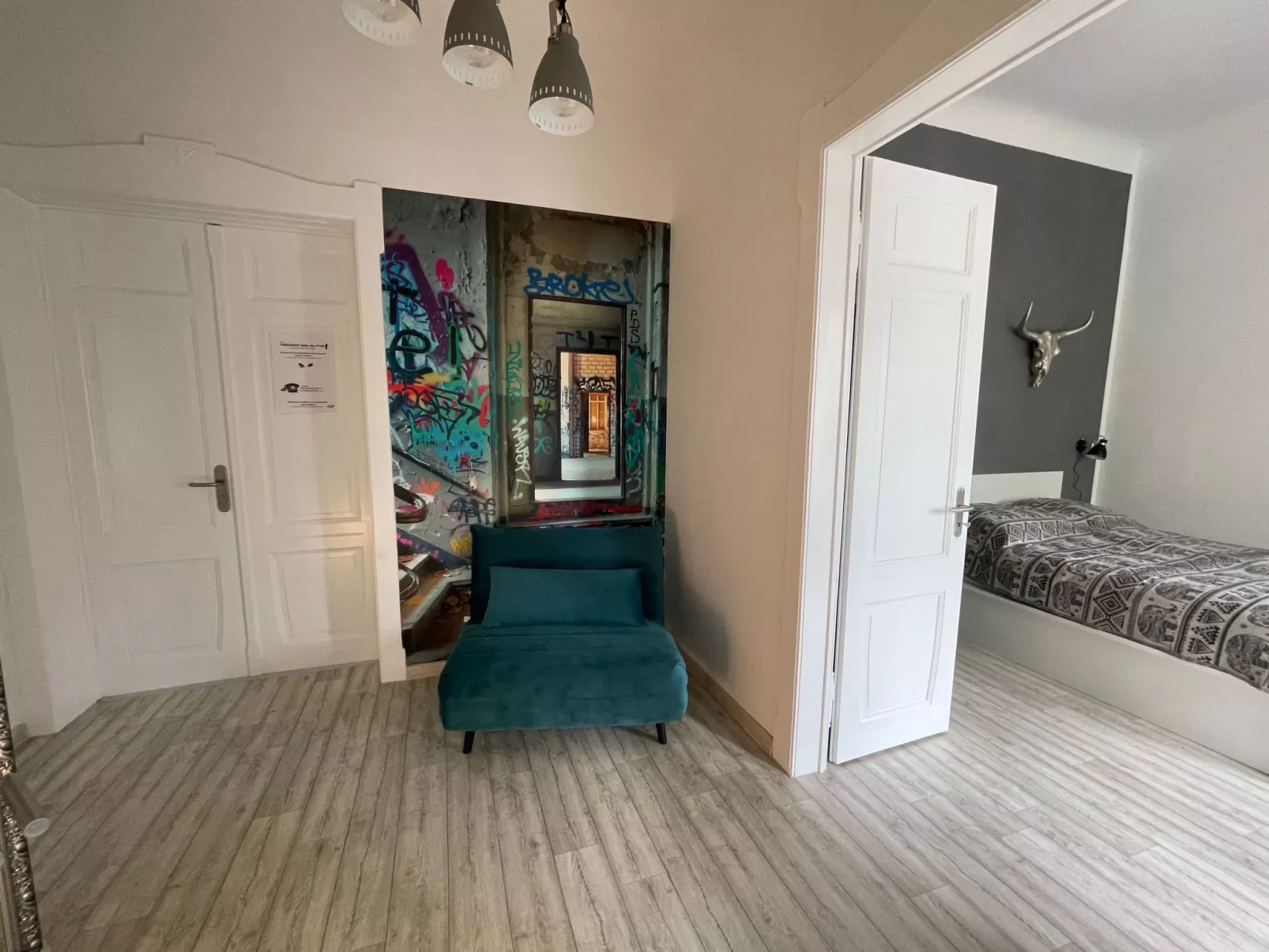 Design Apartment II, hell, 35 Quadratmeter, Zentral zu Grenze Altstadt Park, Gr - Image-tags.info