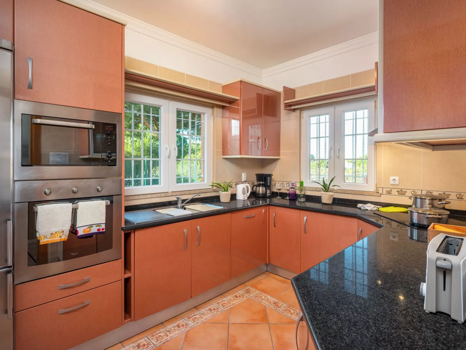 8 Schlafzimmer Villa, Pool, BBq, Strand - Image-tags.info