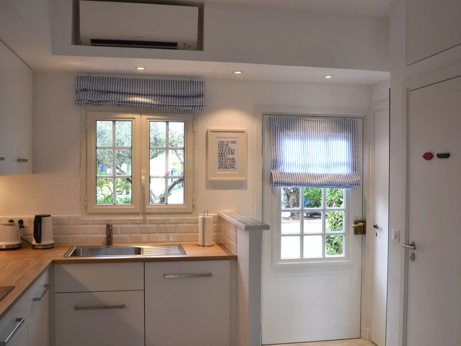 Gemütliches Ferienhaus in Grimaud mit Terrasse, Garten und Grill - Image-tags.info