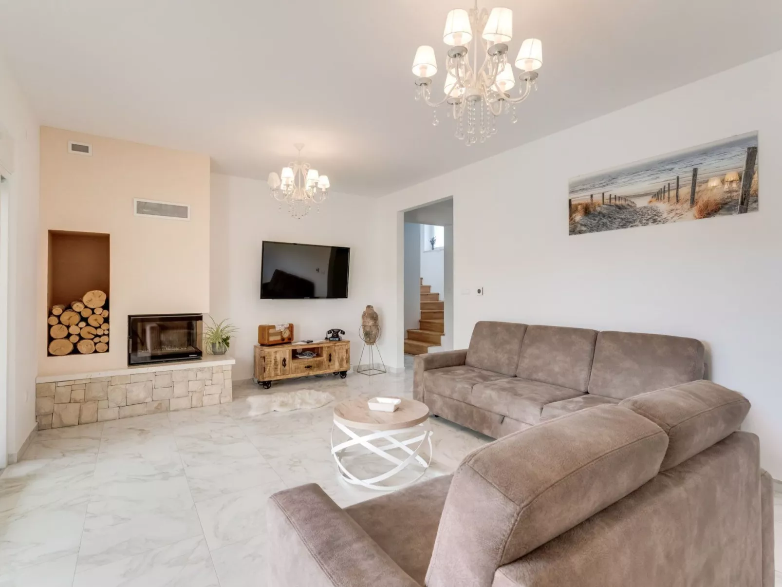 Haus in Pinezići mit privatem Pool - Image-tags.info