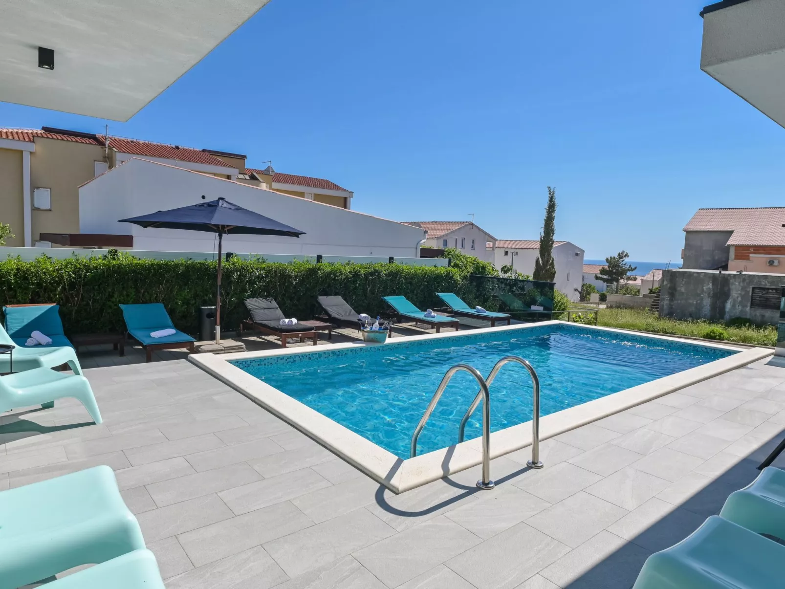 Mit Privatpool für 16 Personen ca. 160 m&sup2; in Novalja, Adriaküste Kroatien - Image-tags.info