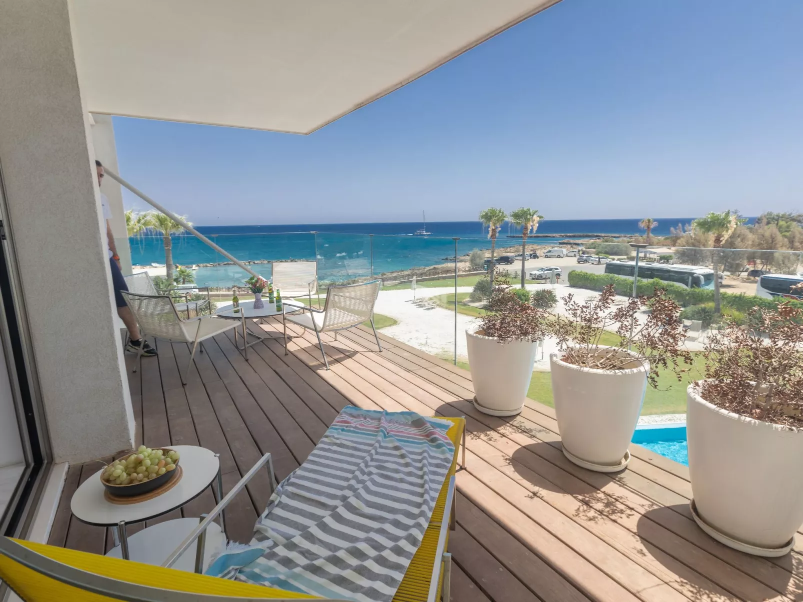 Luxuriöse Wohnung am Strand von Thalassa - Image-tags.info