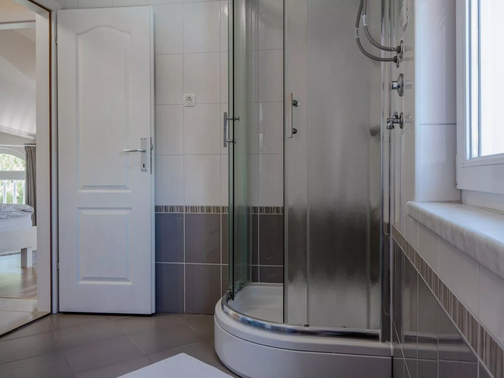 Apartment Sum mora 1 - Image-tags.info