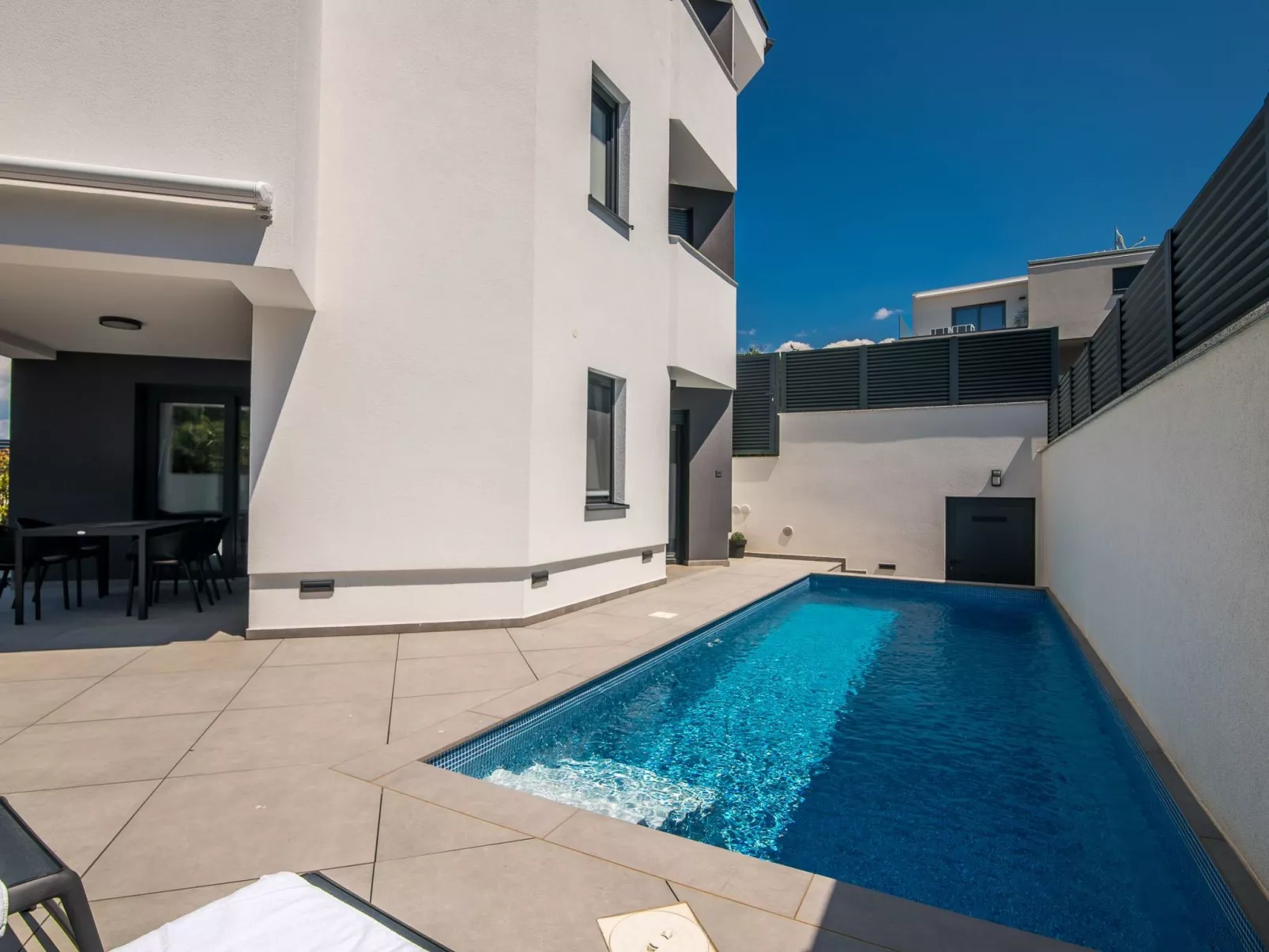 BP Lux - Image-tags.info