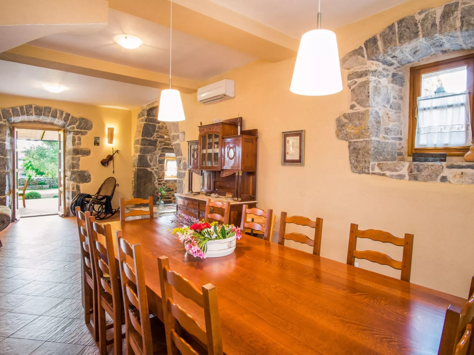 Villa mit Pool, Olivengarten und Meerblick-Image-tags.info