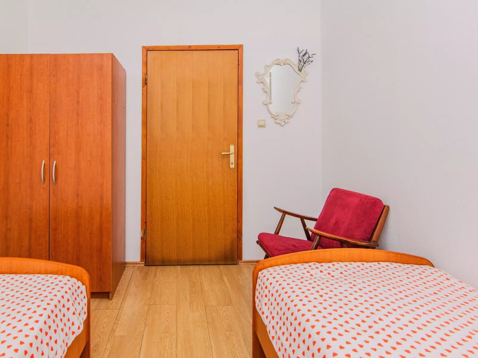 Apartment Semak - Image-tags.info