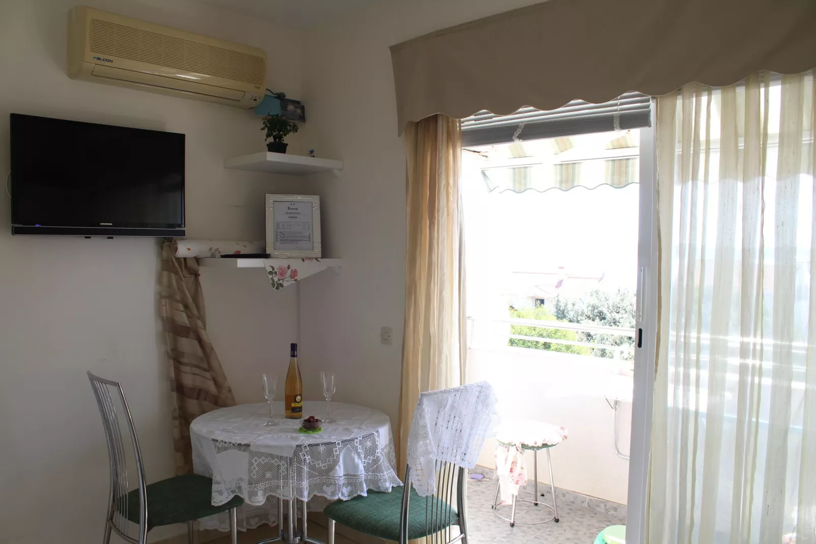 Cozy apartment in Zadar - Kozino with seaview-Terrace balcony