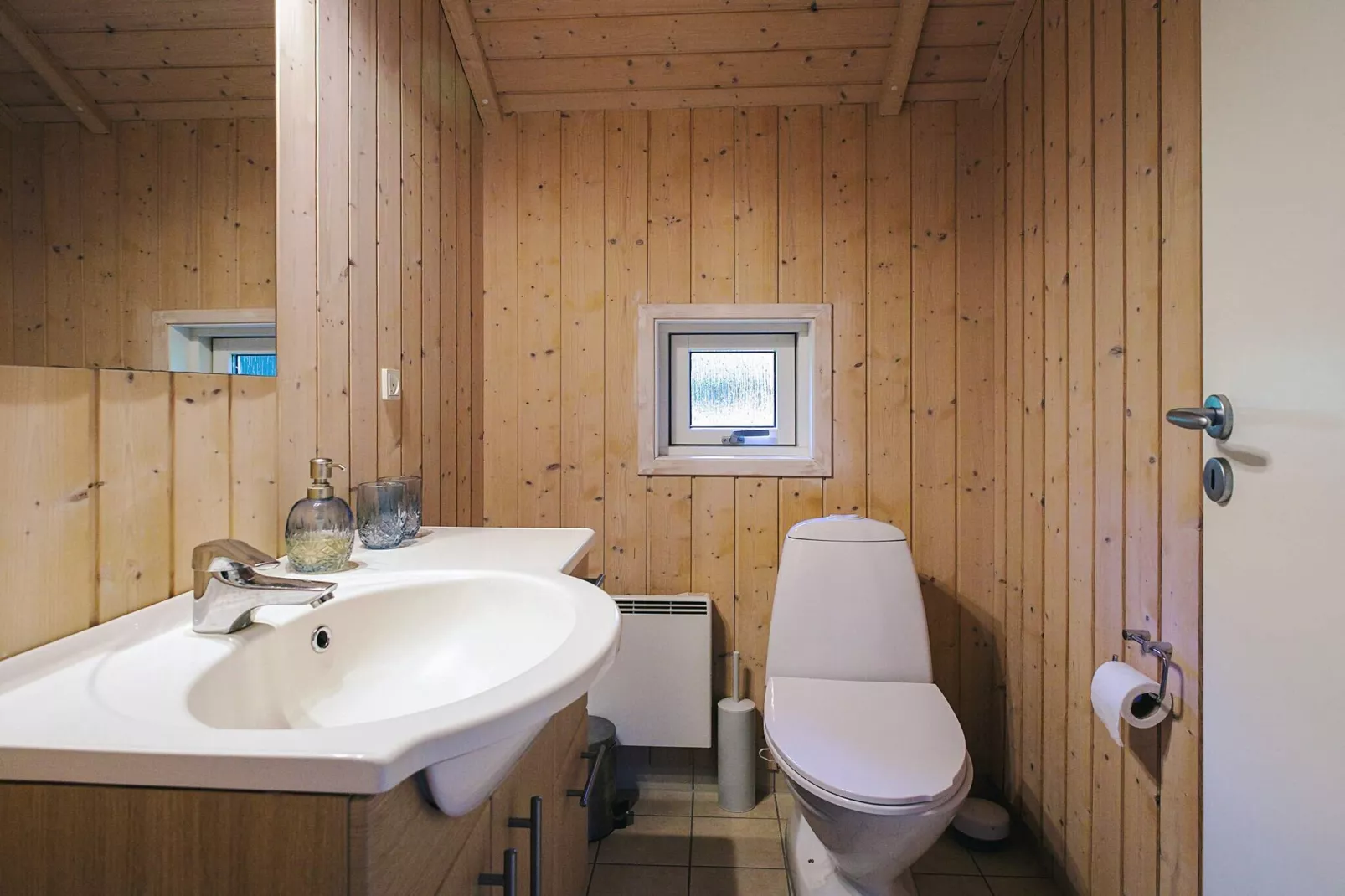 6 person holiday home in Højby-Indoor