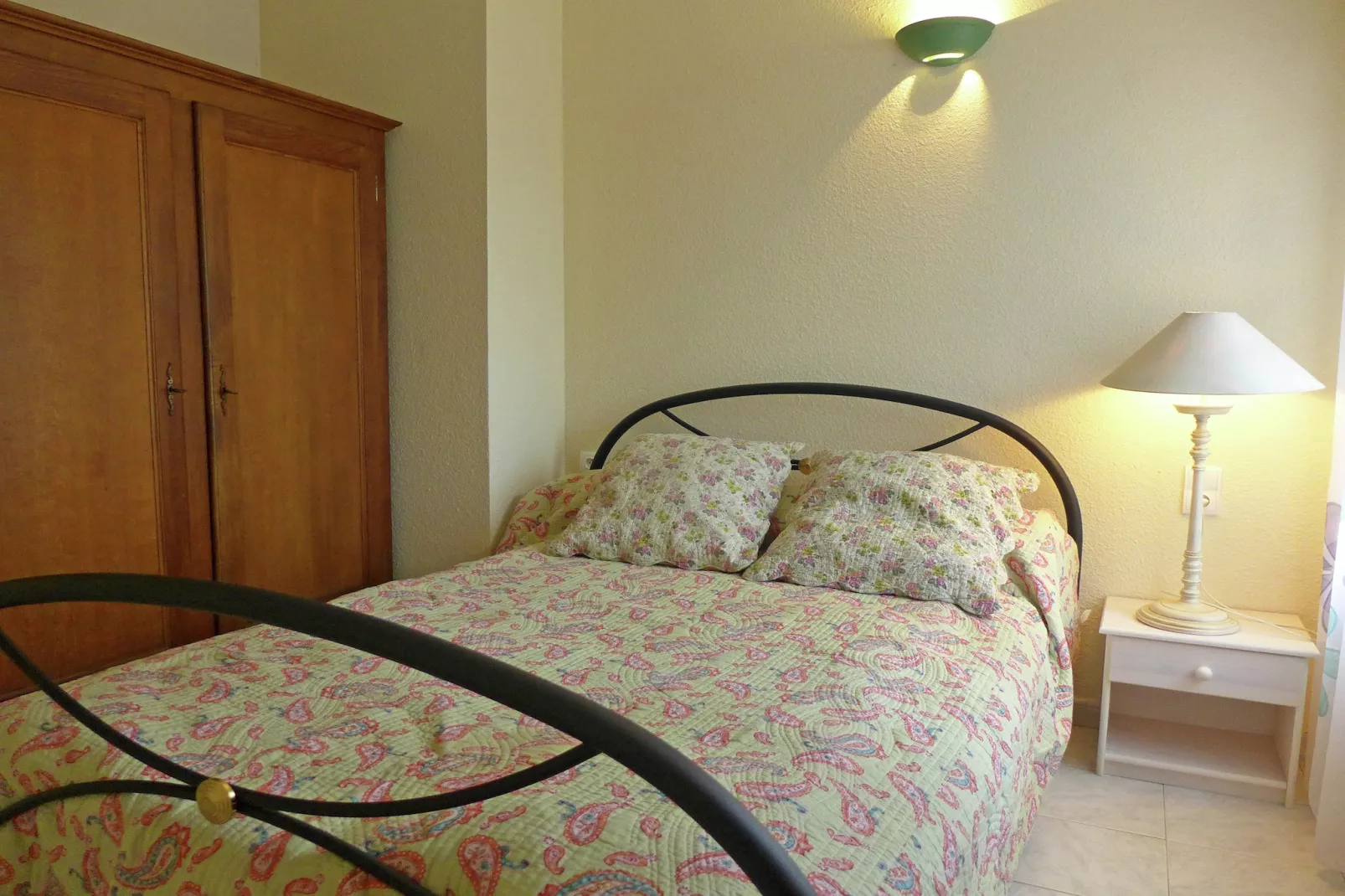 VILLA - FELINES MINERVOIS-Chambre