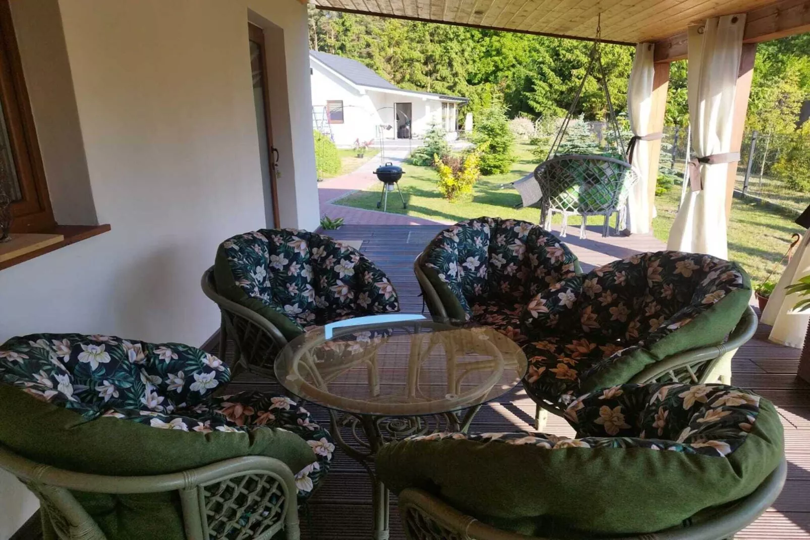 HolidayHouse with the big tarasse&garden in Kolczewo LIT-Terrace balcony