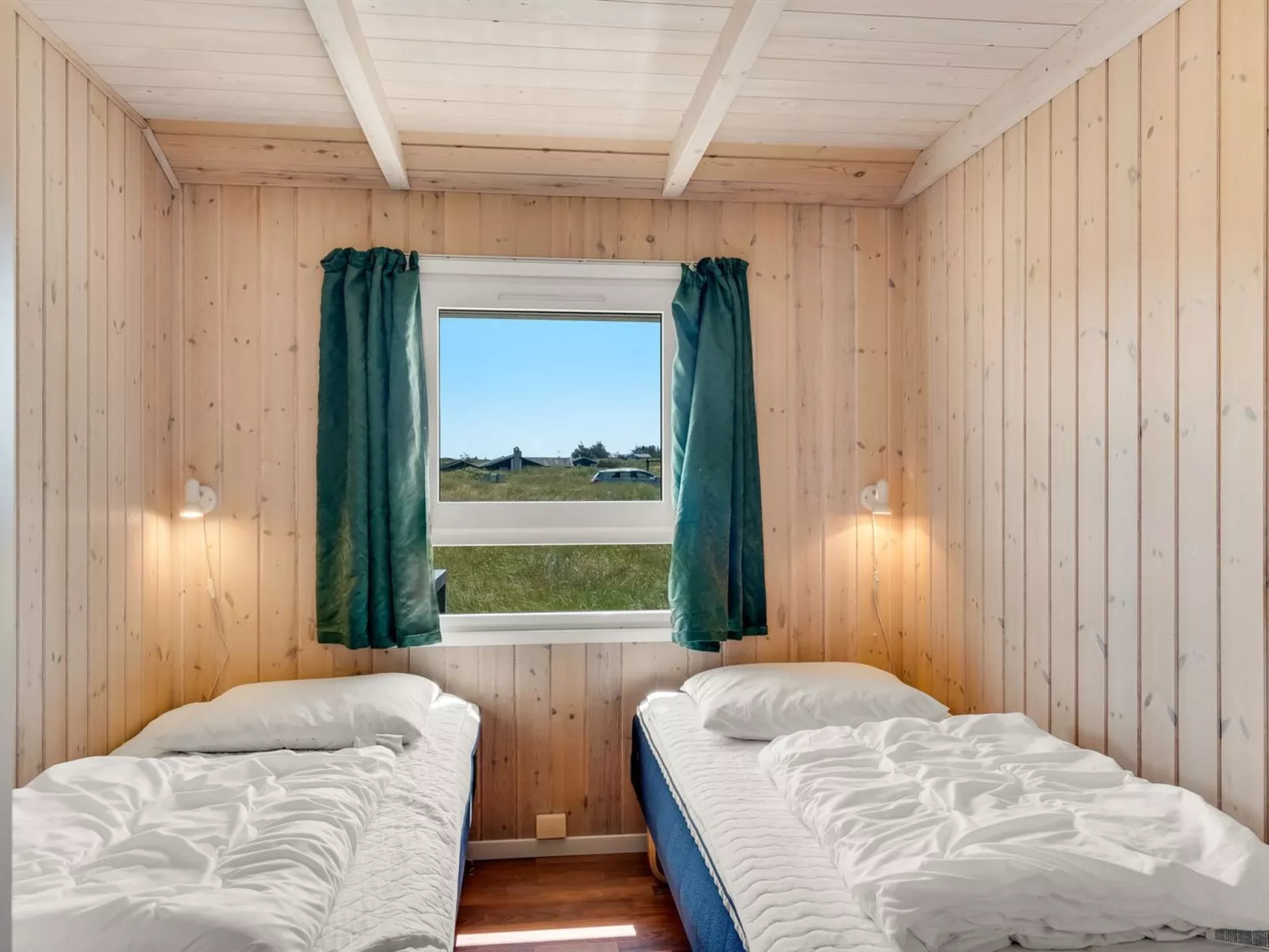 "Katla" - 400m from the sea - Inside