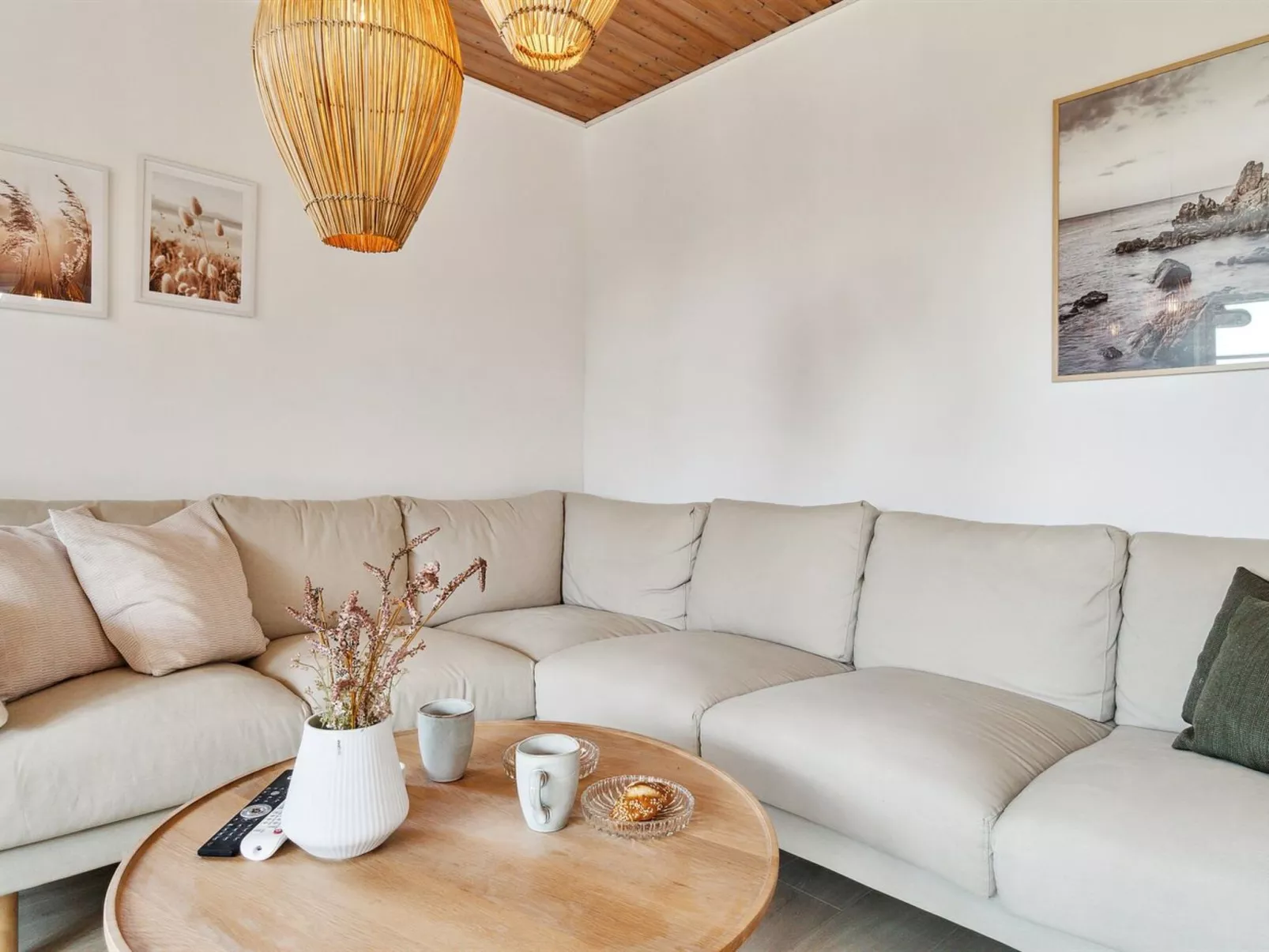 "Peadda" - 150m from the sea-Drinnen