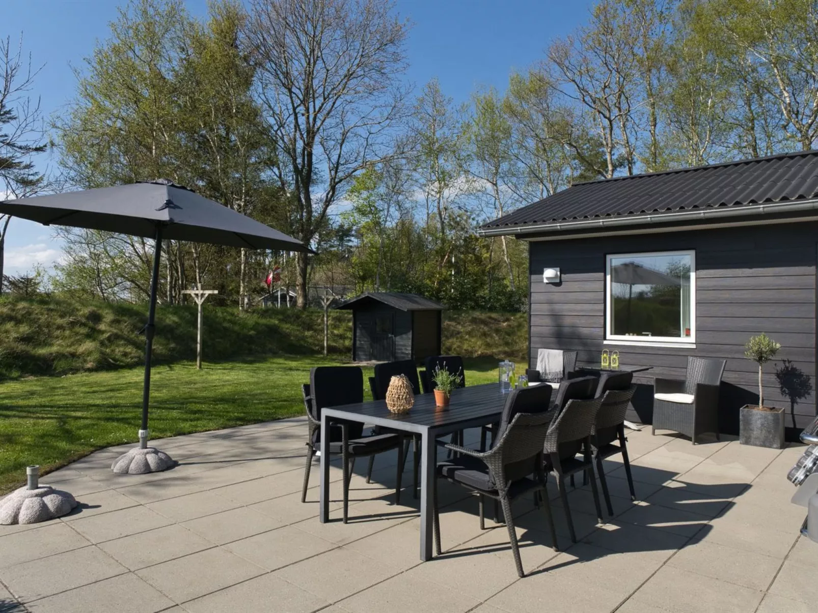 "Elissa" - 50m to the fjord-Outside