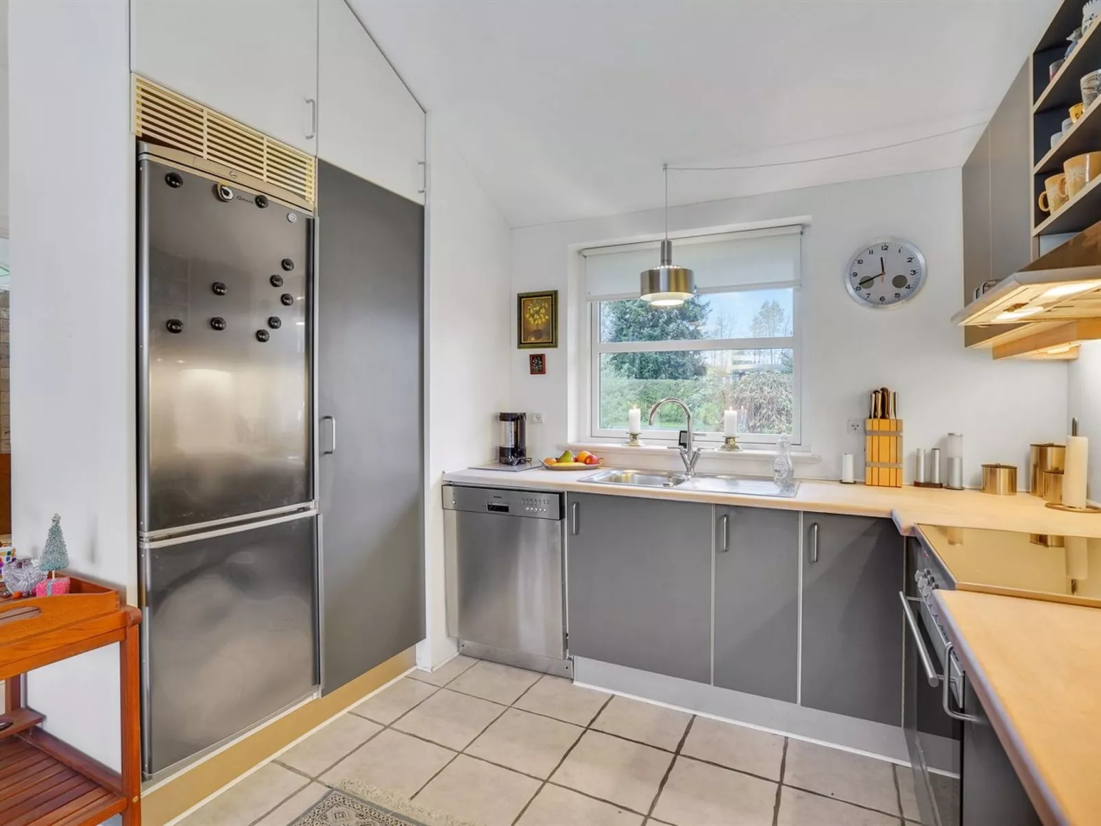 "Lauren" - 200m to the fjord-Drinnen