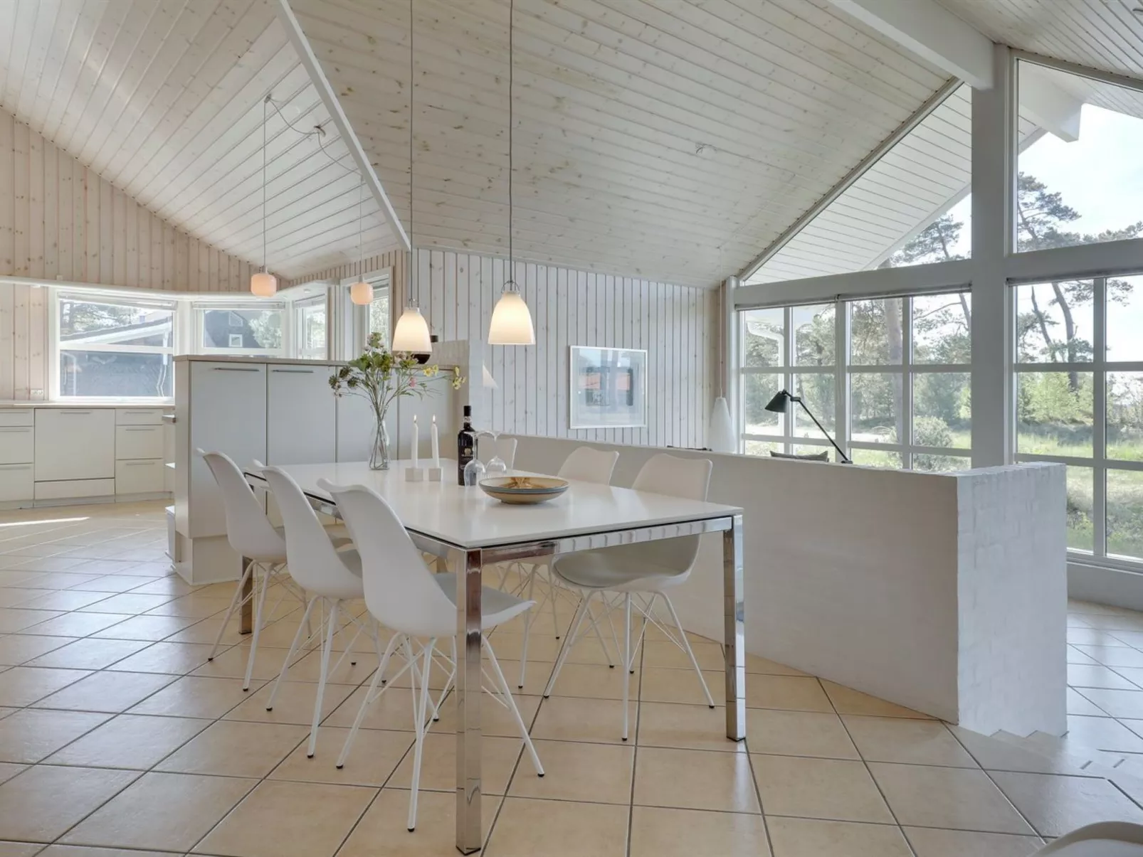 "Gyrid" - 150m from the sea-Inside