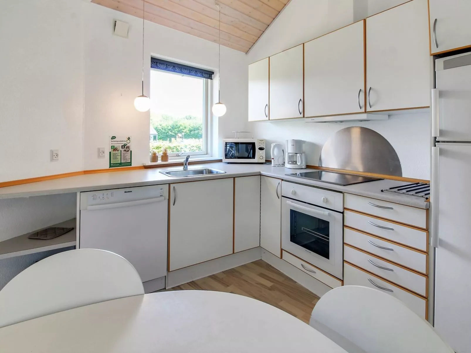 "Jani" - 25km from the sea-Drinnen