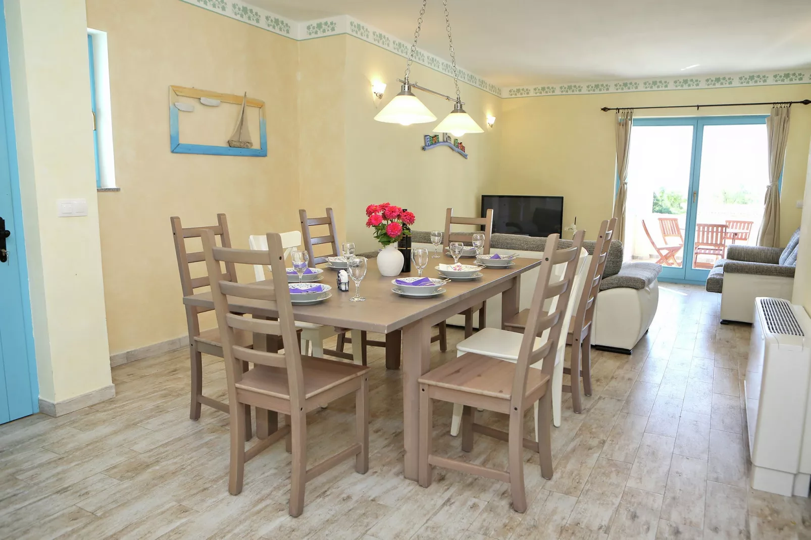Villa Spirini dvori-Salle à manger