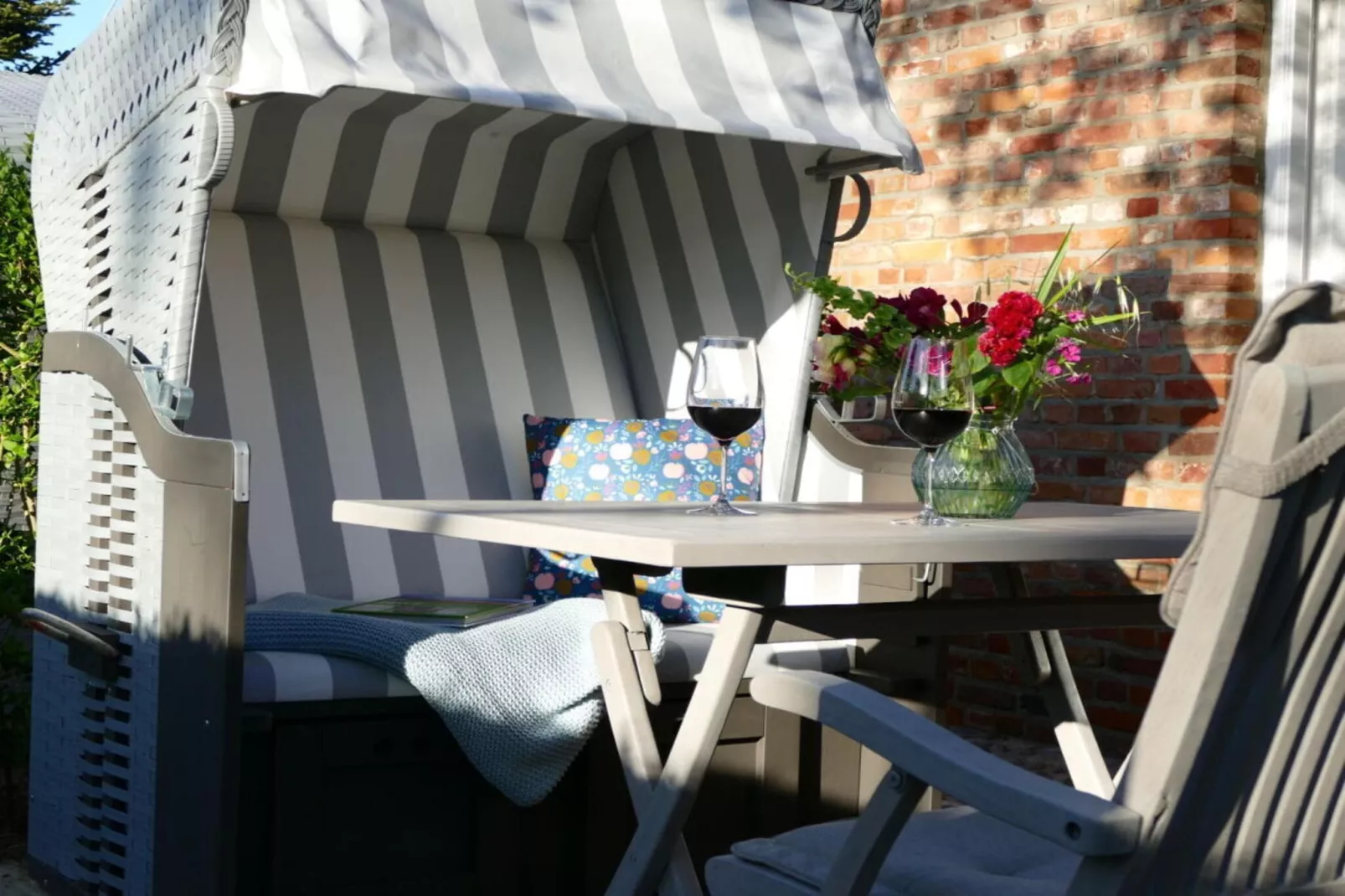 226059-Terrace balcony