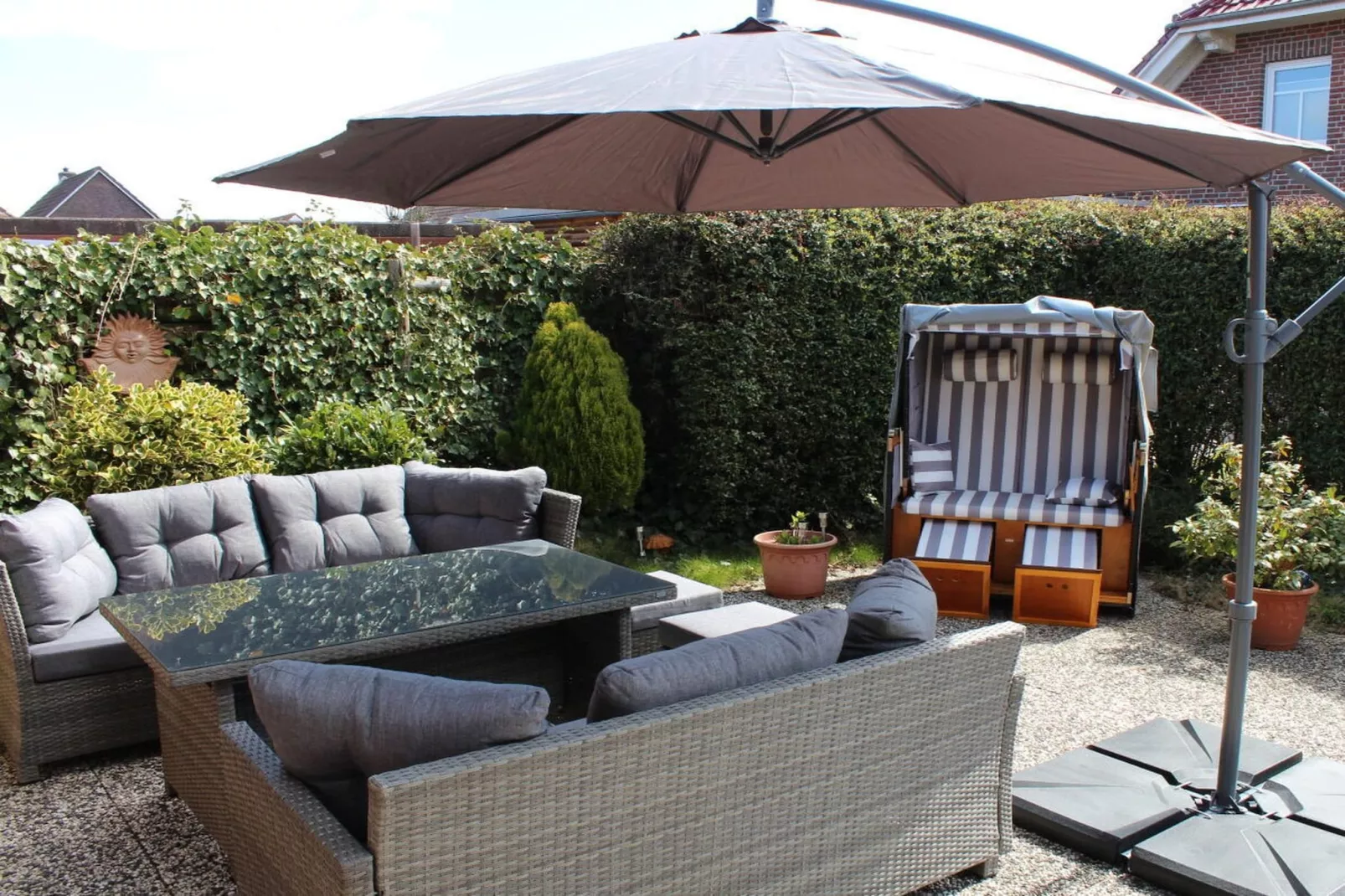 295862-Terrace balcony