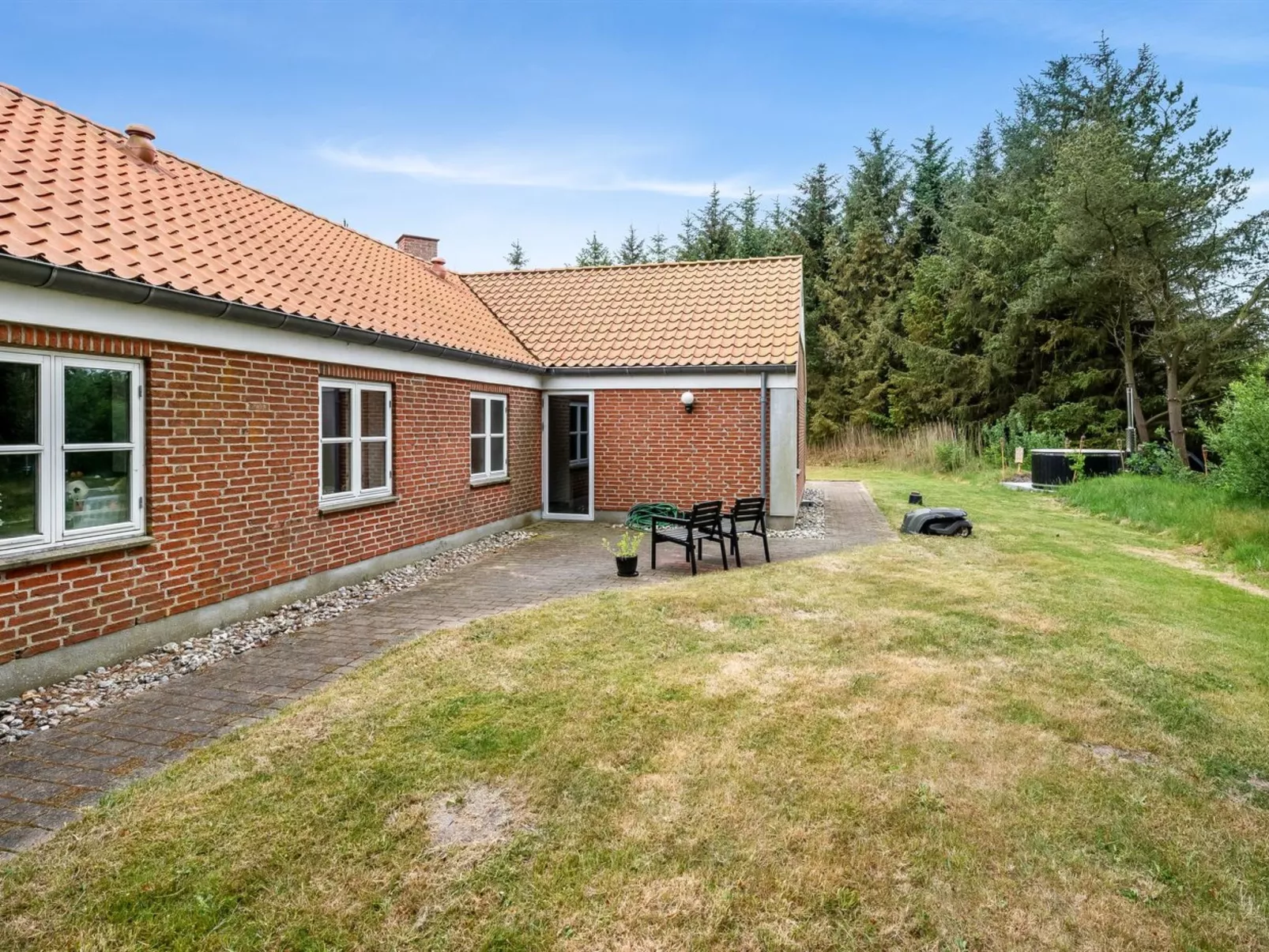 "Marlise" - 2.5km from the sea-Outside