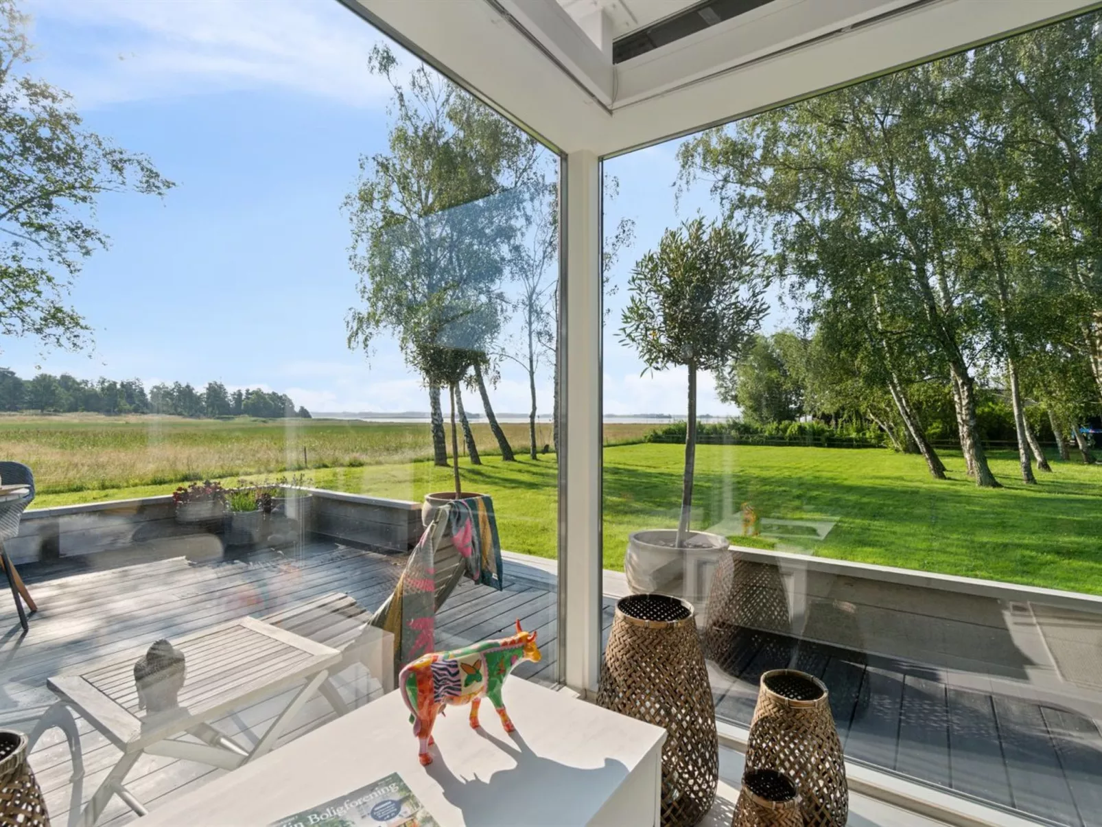 "Jo" - 175m to the fjord-Drinnen