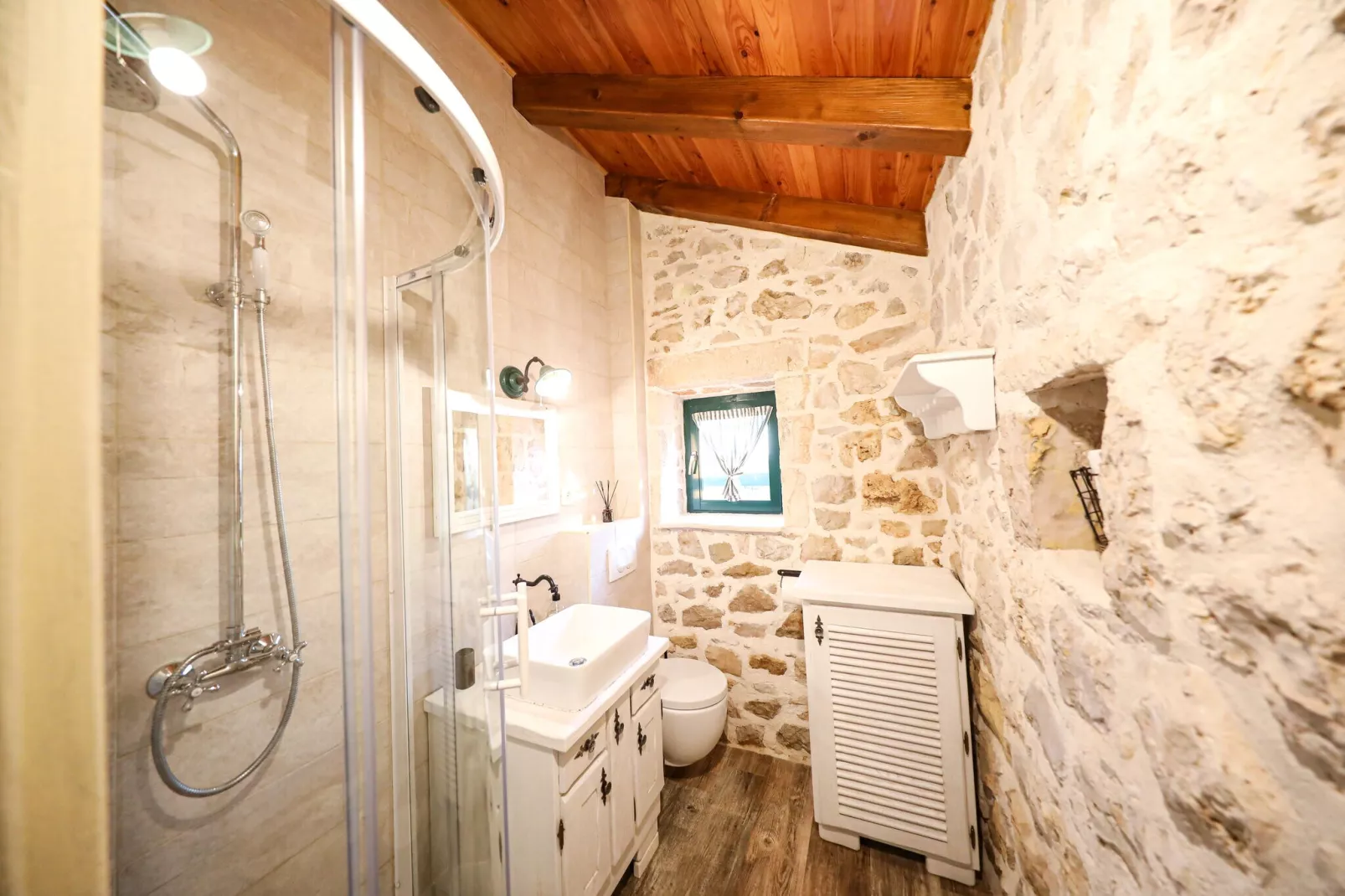 Villa Jerolim-Bathroom