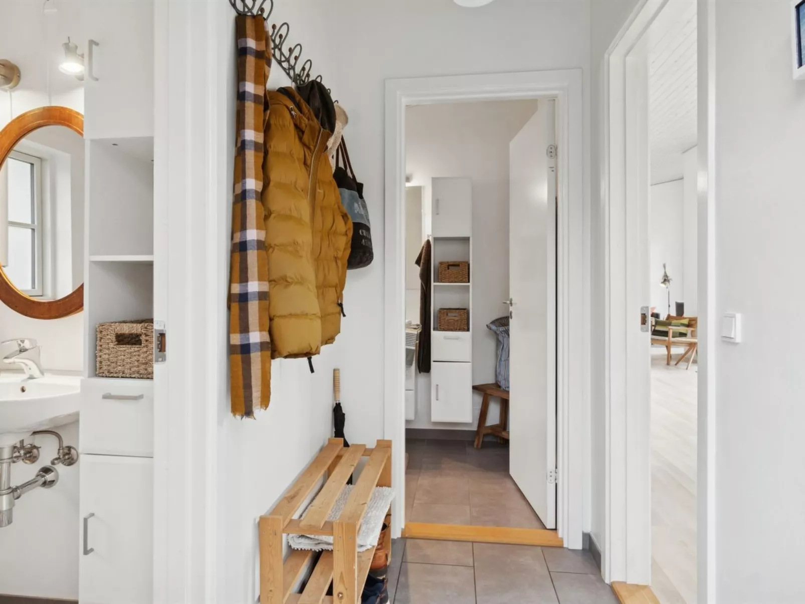 "Erikke" - 575m from the sea-Inside