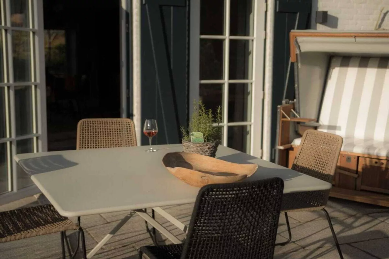 403944-Terrasse / balcon