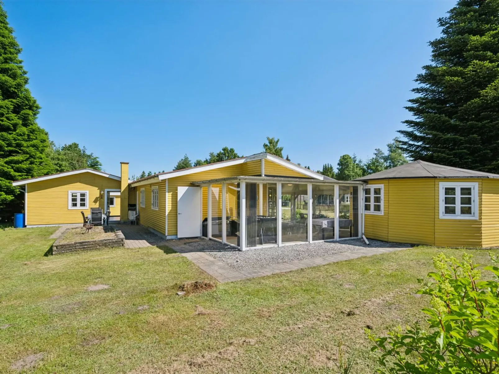 "Senija" - 6.5km from the sea-Draußen