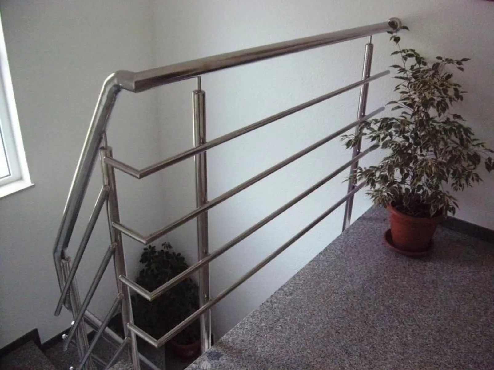 Appartement mit Blick auf das Wasser-Dedans