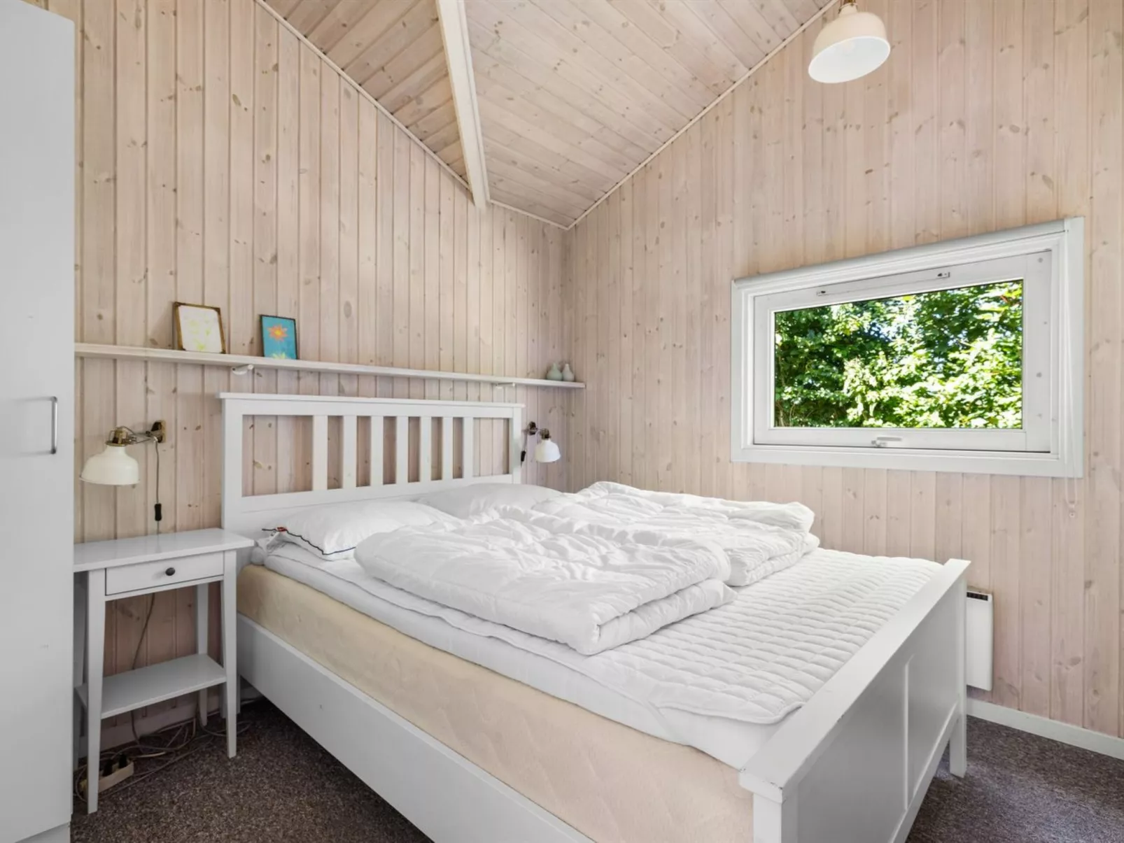 "Adser" - 275m from the sea-Drinnen