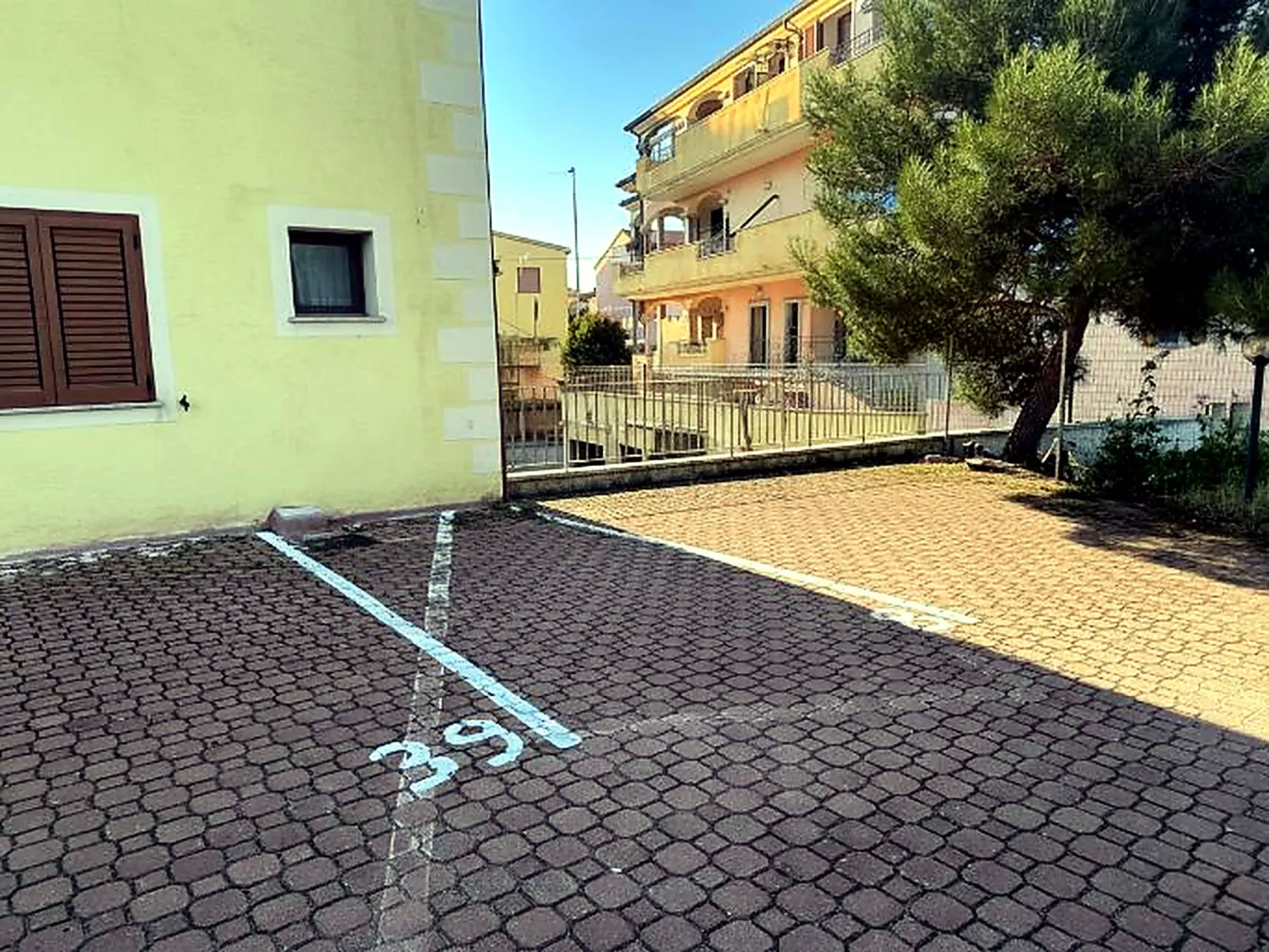 Pellicano Azzurro-Draußen