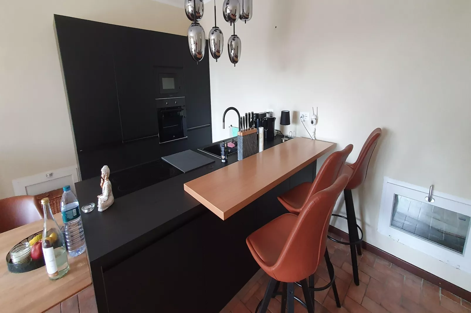 Charmante Villa mit drei Apartments und Meerblick KReidl-Cuisine