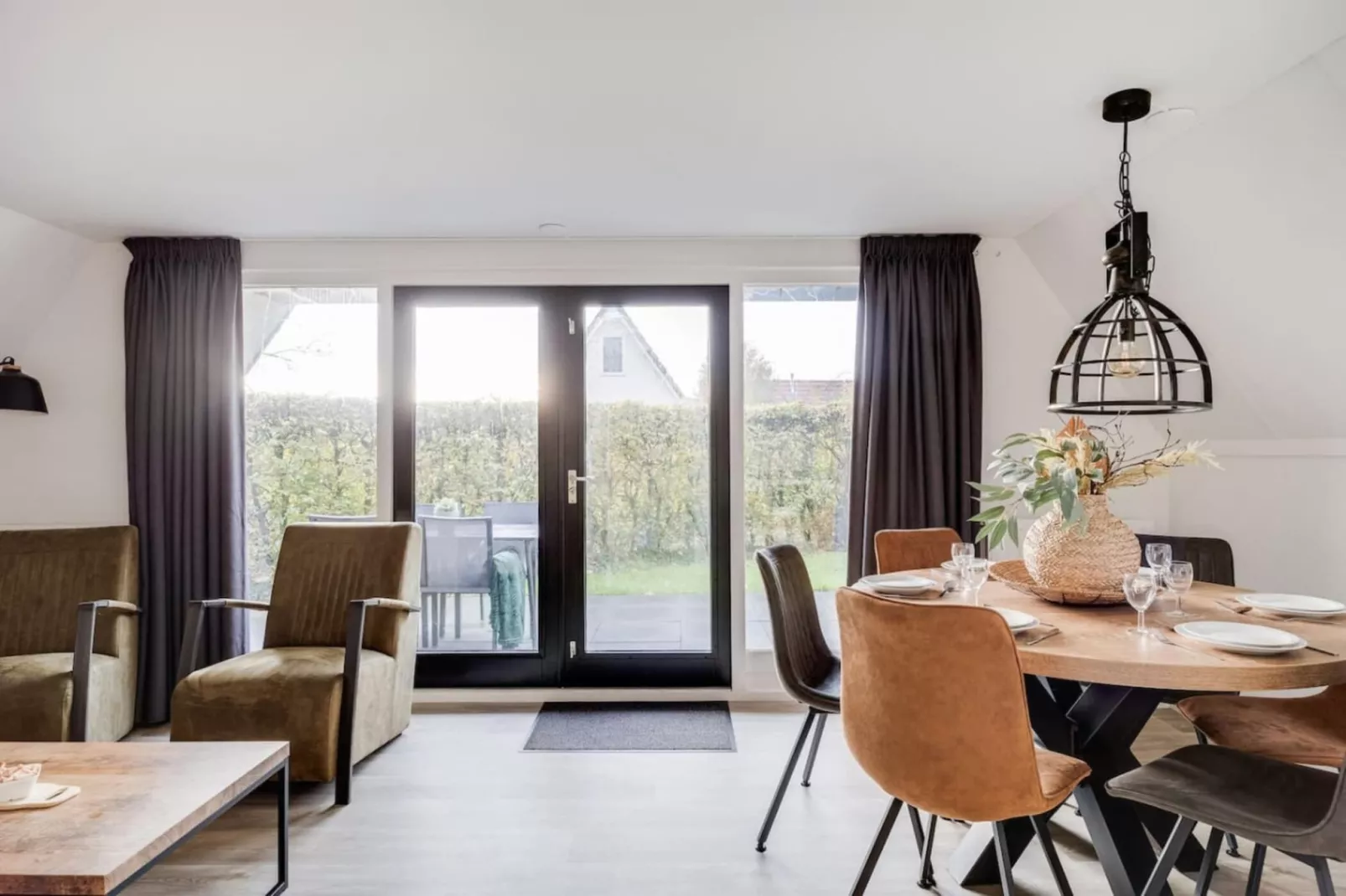 118 | Rietzanger | Sfeervol ingerichte bungalow-Dining room