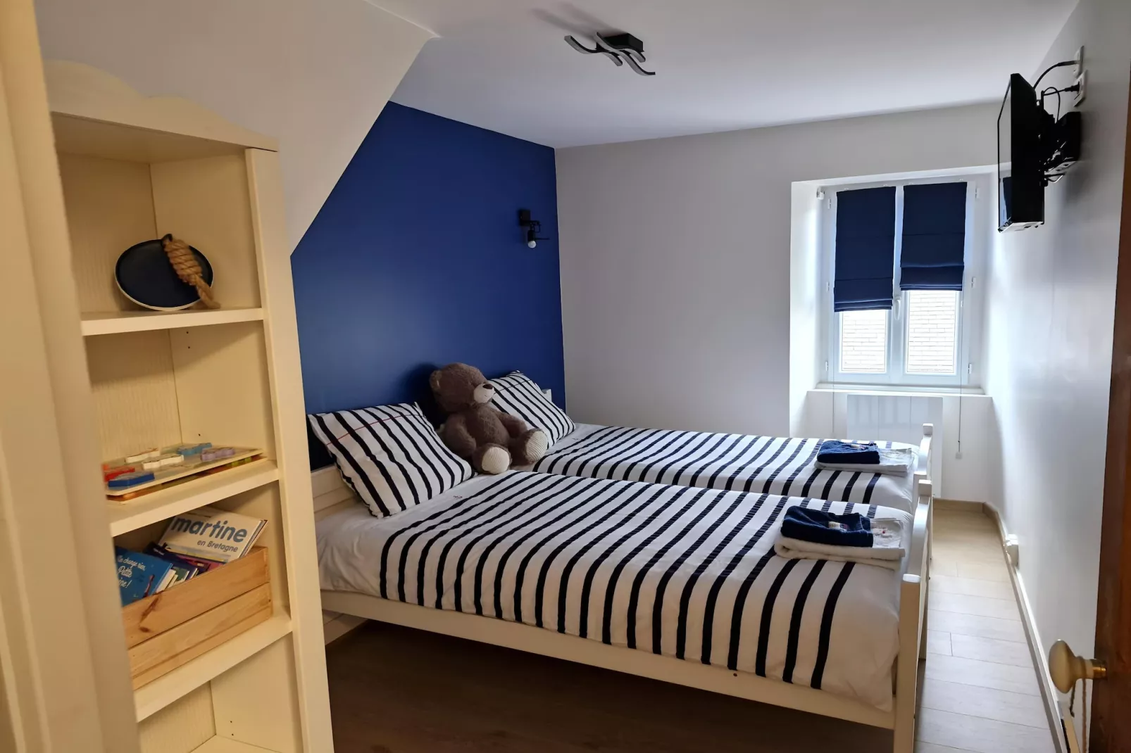 Maison de ville avec terrasse/jardin Guerlesquin-Schlafzimmer