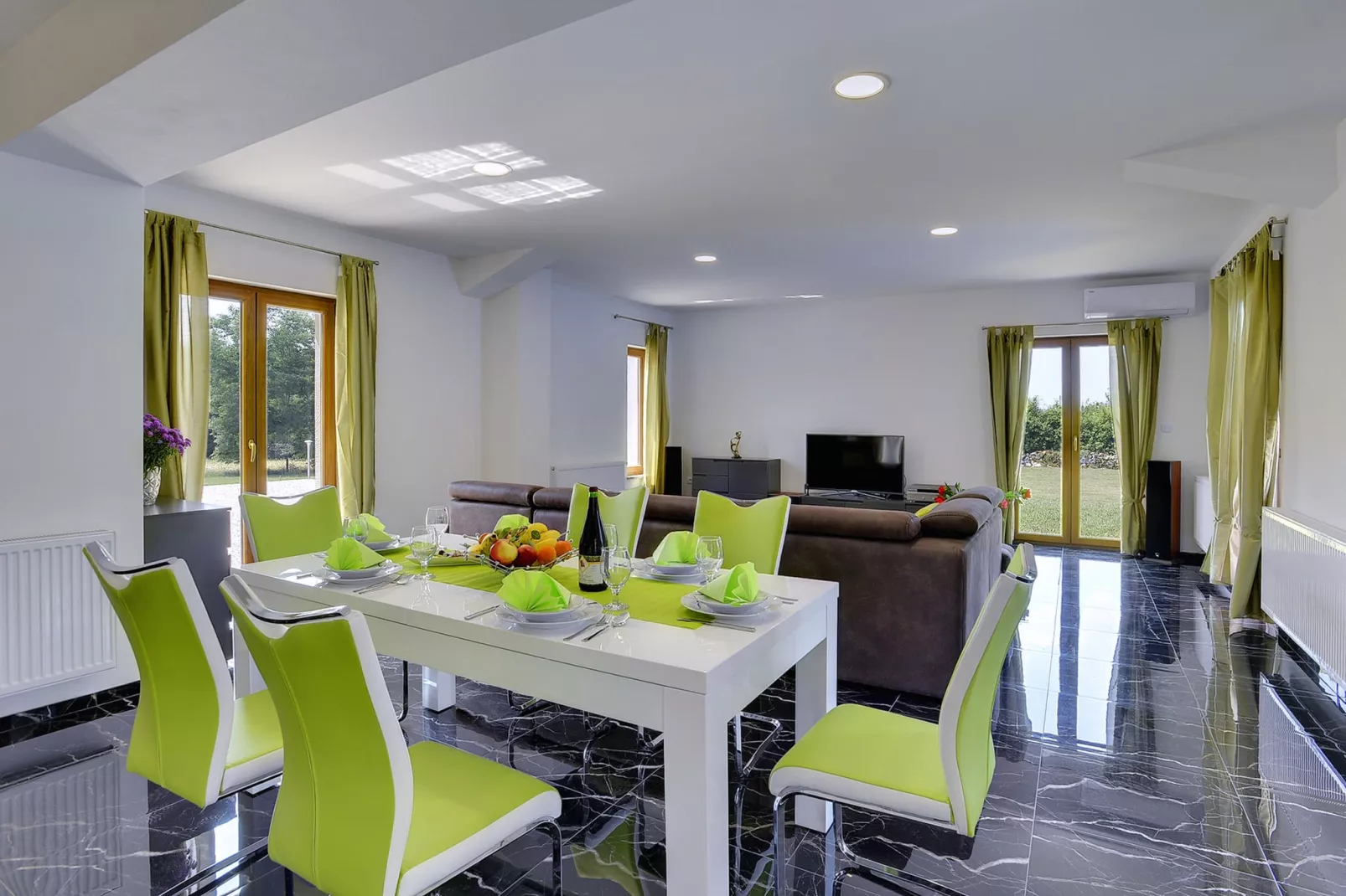 Villa Frankovici-Esszimmer