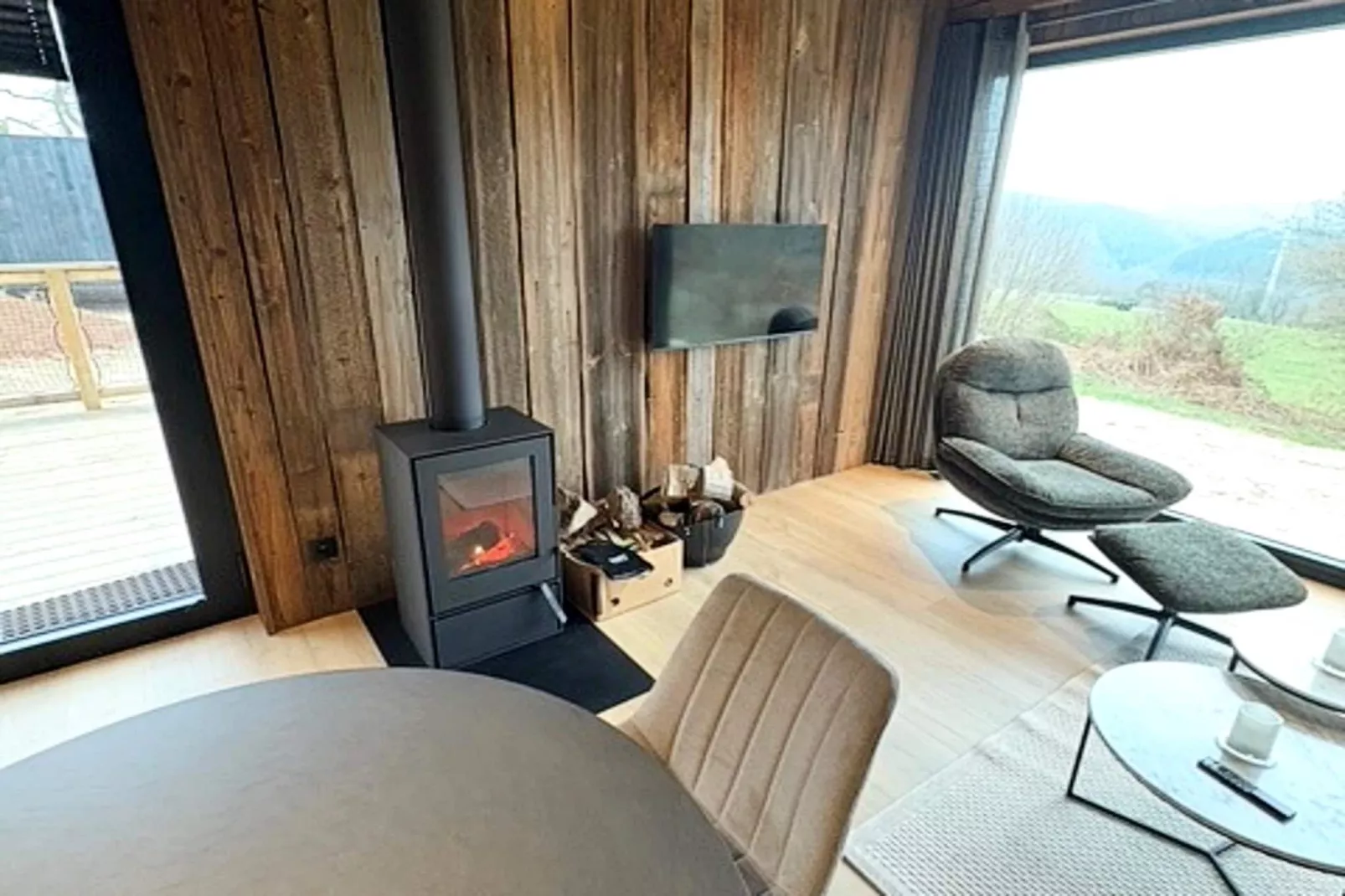 Lodges by Val 2-Living room