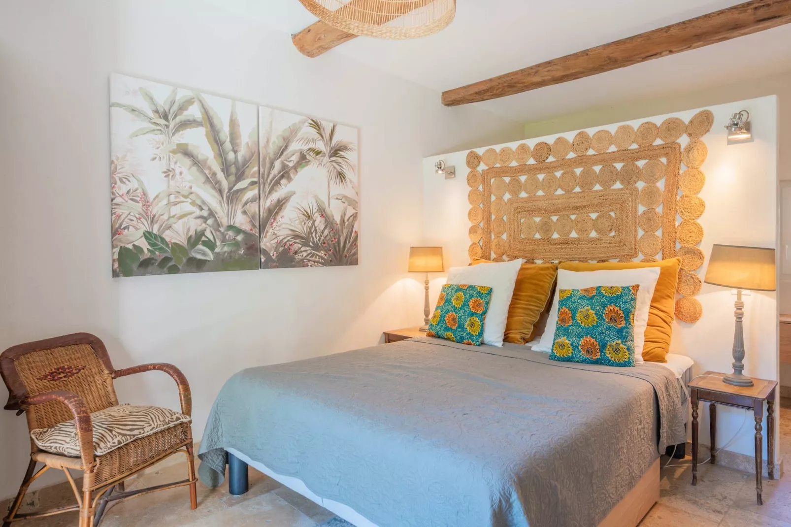 Mas authentique à Paradou Alpilles-Bedroom