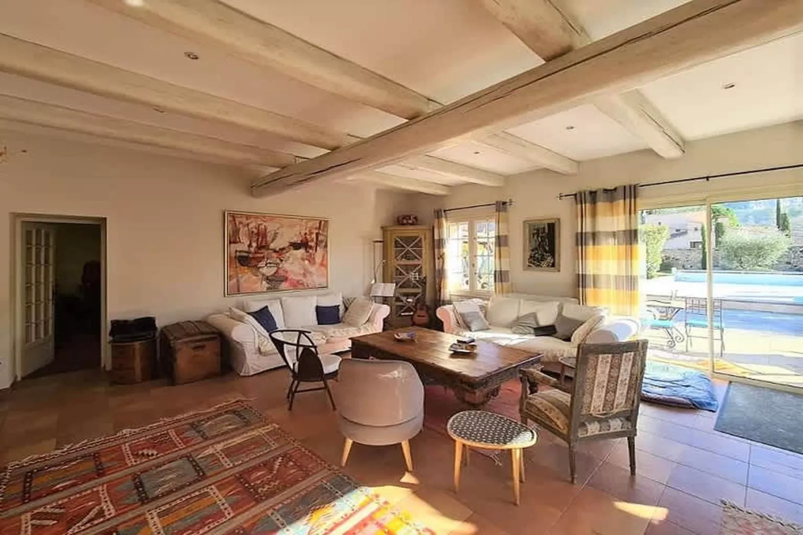 La Maison de Robion-Salle à manger