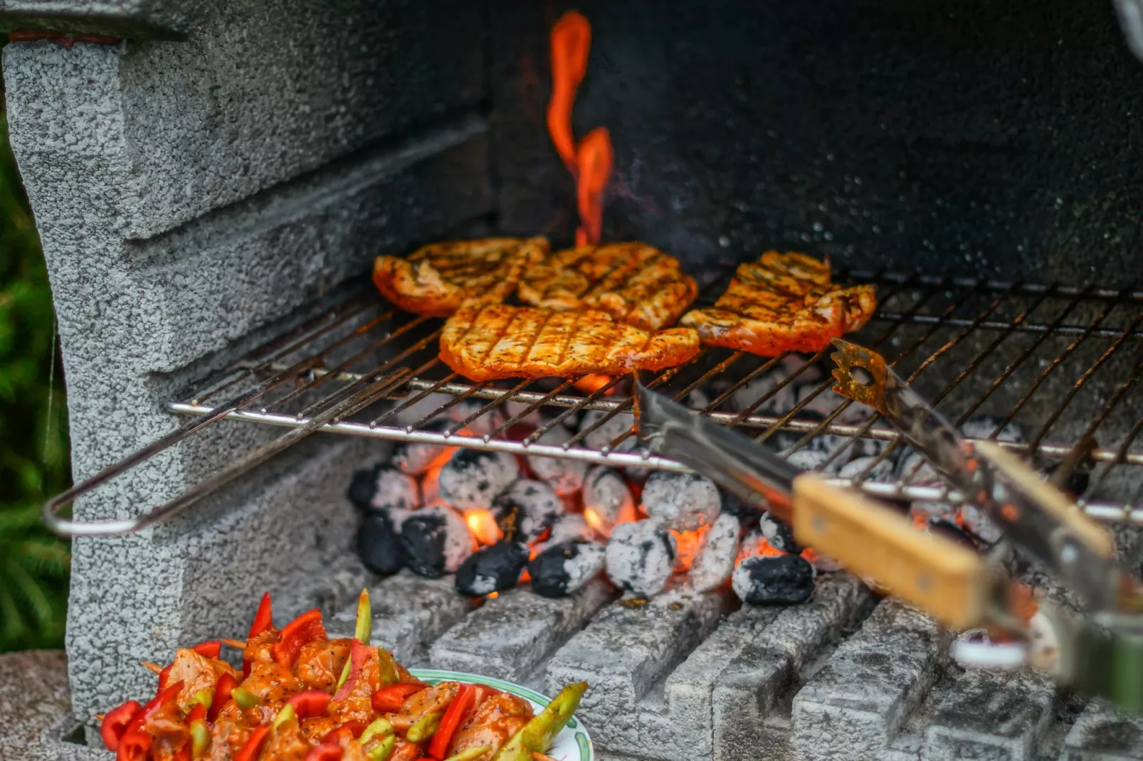 Schönes Ferienhaus-Gardens in summer