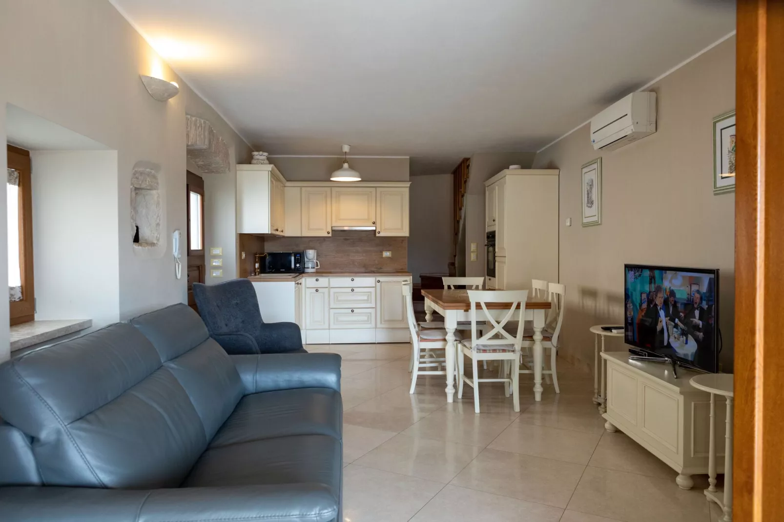 Villa Beram-Living room