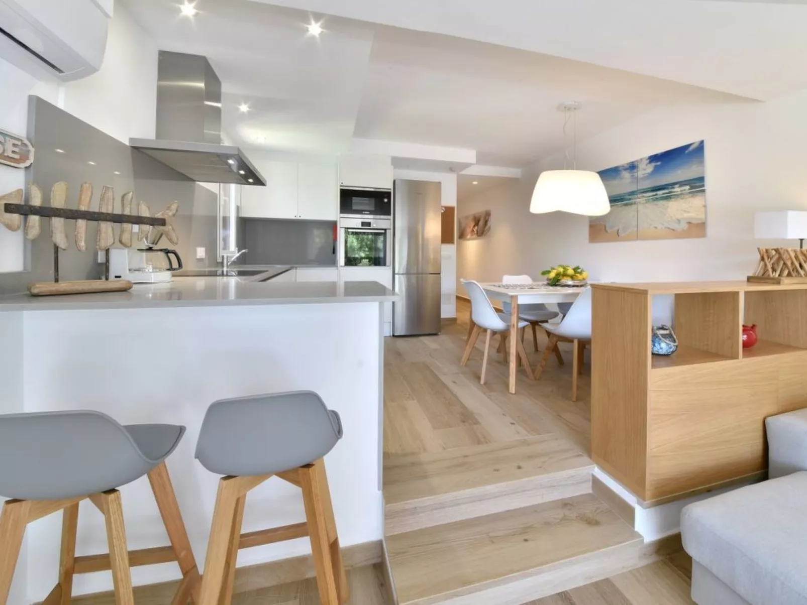 Neu renoviertes, modernes Apartment für 4 Personen, direkt an der Cala Ferrera - Drinnen