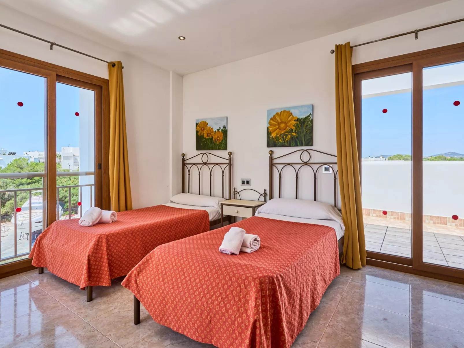 Cala Dia - Inside