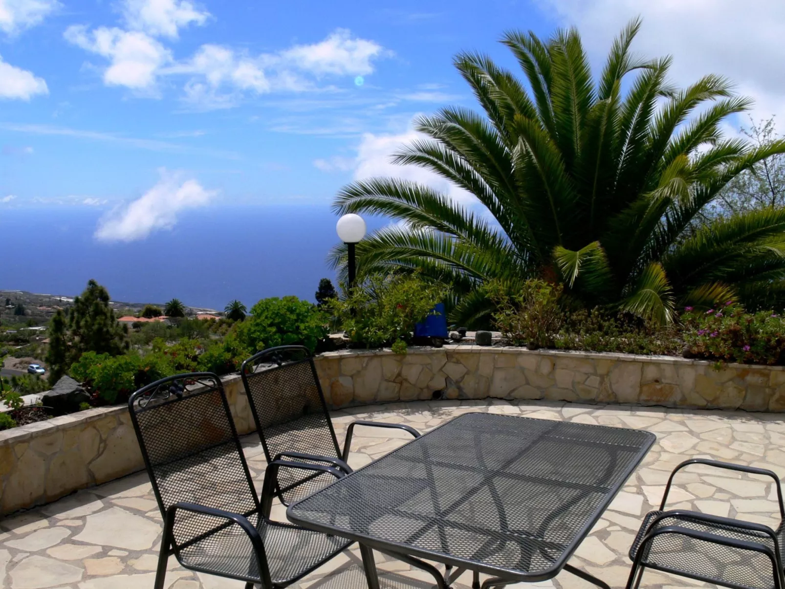 Anspruchsvolle Ferienvilla mit Panoramablick - Image-tags.info