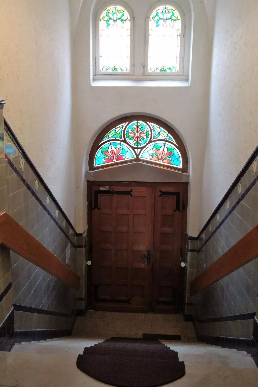 Wohnung in einem historischen Gebäude mit Balkon und Blick auf die Mosel - Image-tags.info