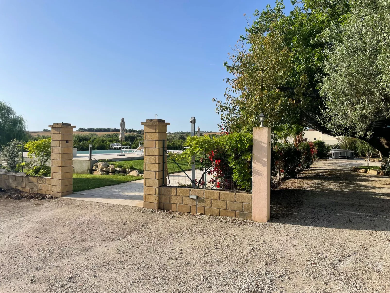 In Noto mit Terrasse, Garten und gemeinsamem Pool - Image-tags.info