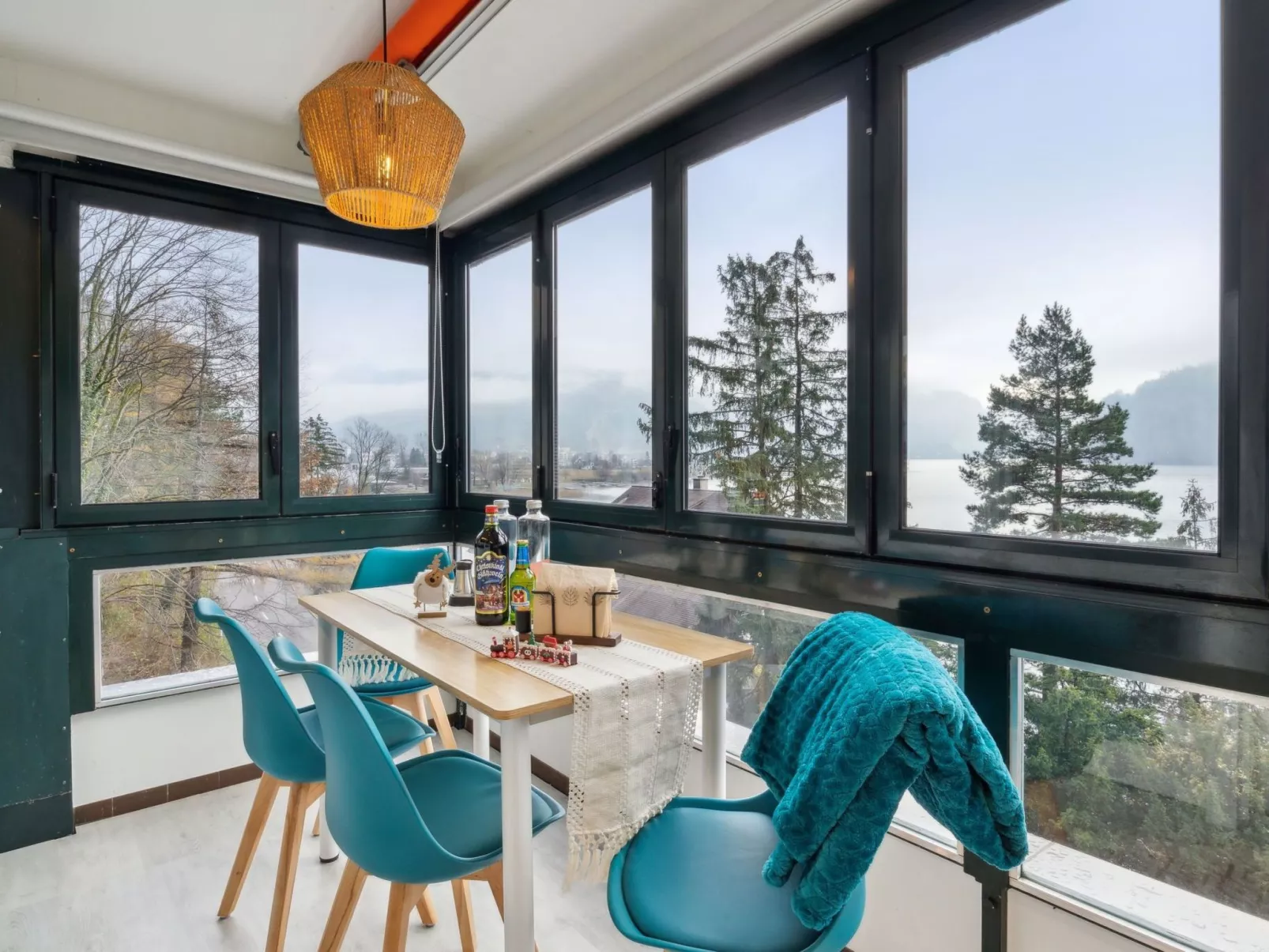 4 Seasons Apartment - Image-tags.info