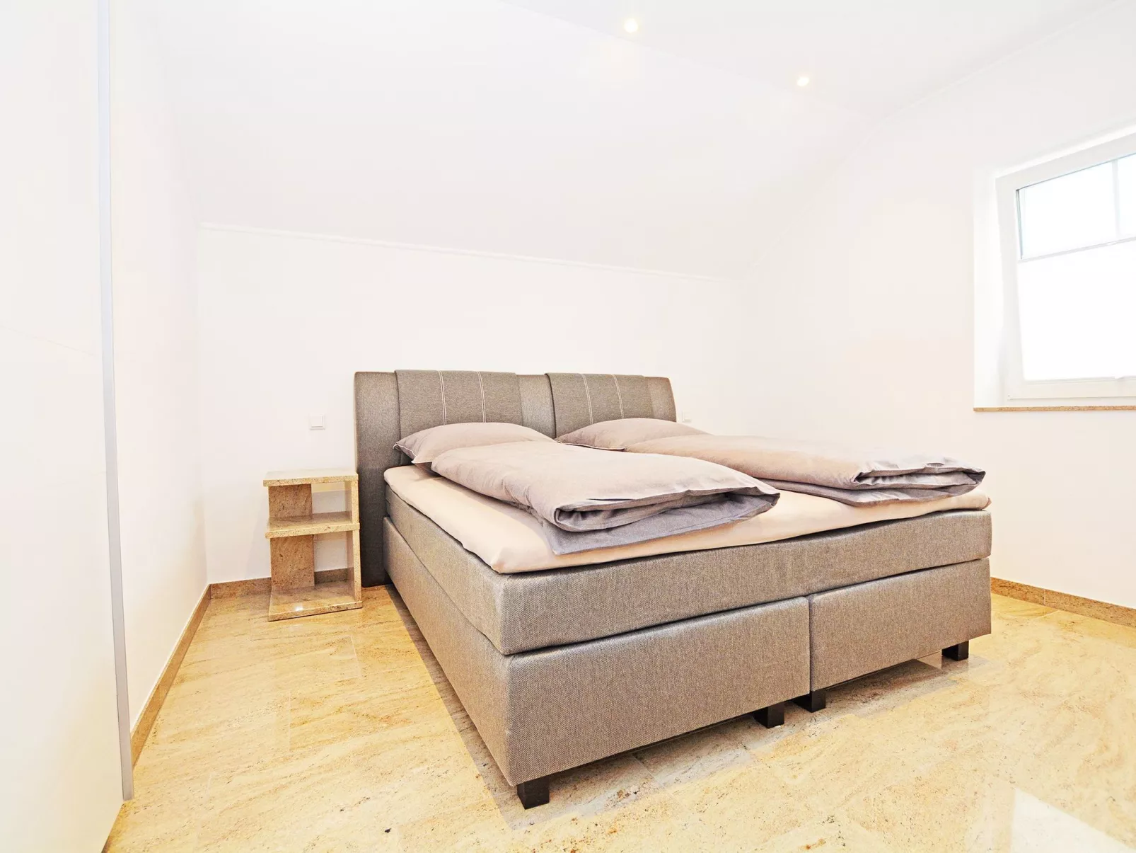 Merzijana Dachgeschoss in Stinteck - Image-tags.info