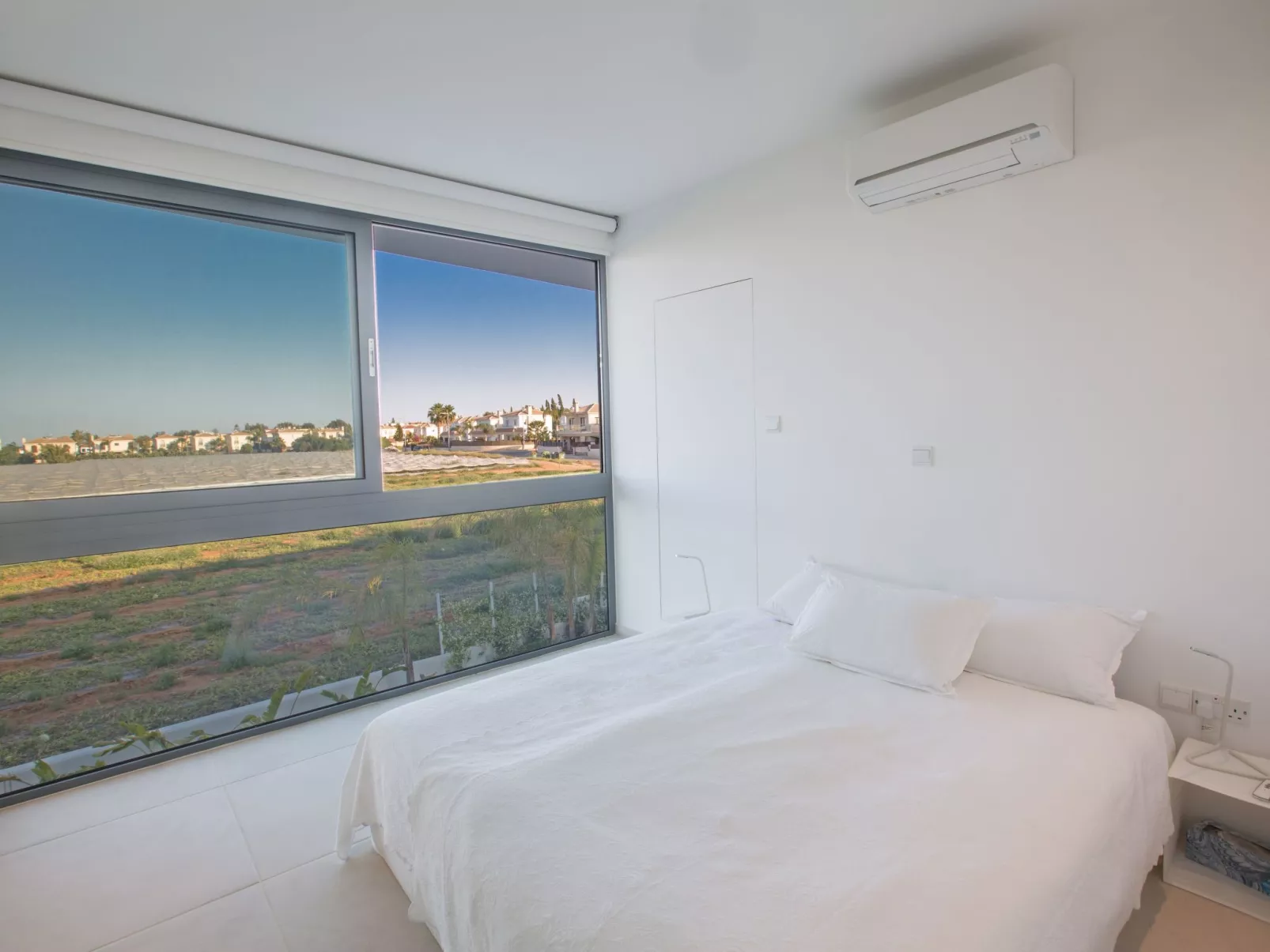 Neue, moderne 3-Schlafzimmer-Villa mit privatem Pool - Image-tags.info