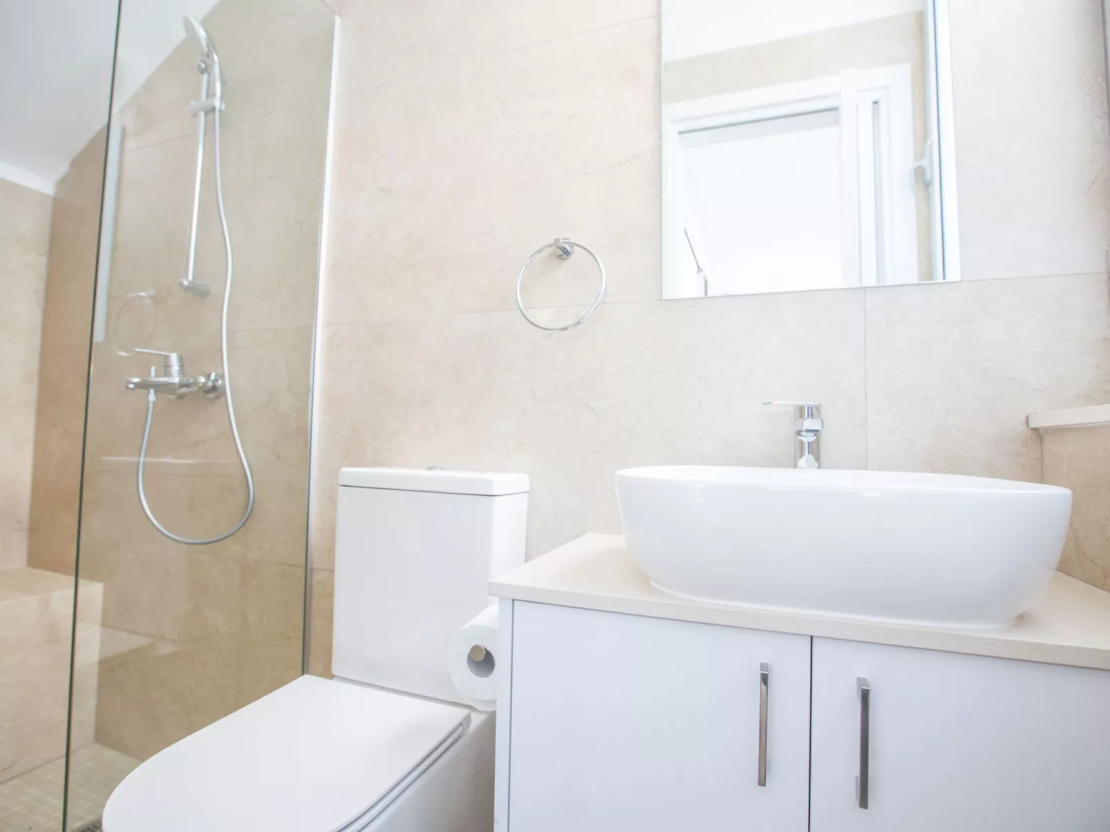 3-Schlafzimmer-Villa mit privatem Pool im Zentrum - Image-tags.info